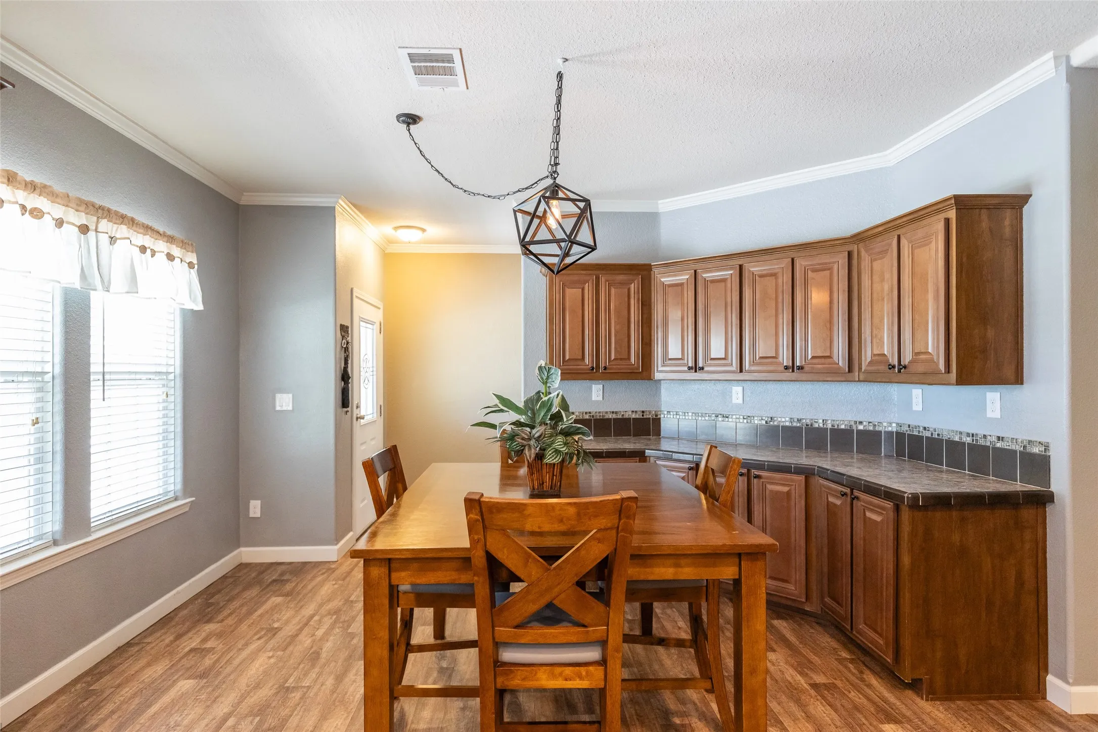 Single Family Residence For Sale in Callahan County , 239 County Road 123, Abilene, Texas 79601, 3 Bedroom, 2 Bathroom, Garage spaces, 2,040 Sqft, built in 2015, mls#21338580, Real Estate Agent in Abilene, Homes For Sale in Callahan county, Homes For Sale in Abilene, Realtor in Abilene Texas, Real Estate Brokerage Independent Realty Texas, Luminita Cordes Realtor