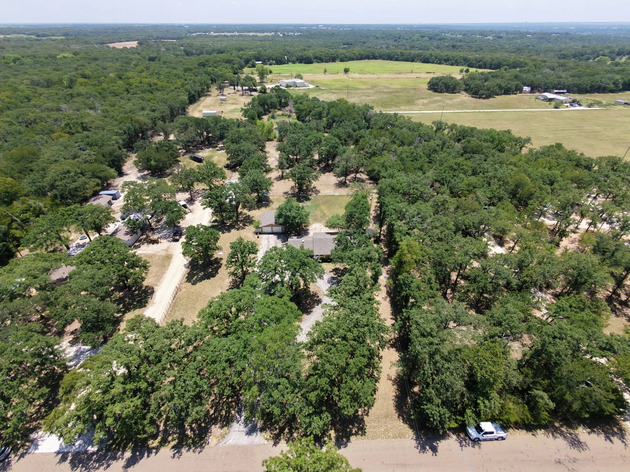 Single Family Residence For Sale in Mc Lennan County , 1047 Fort Hill Road, Waco, Texas 76705, 3 Bedroom, 2 Bathroom, 2 Garage spaces, 2,039 Sqft, built in 1976, mls#21340131, Real Estate Agent in Waco, Homes For Sale in Mc Lennan county, Homes For Sale in Waco, Realtor in Waco Texas, Real Estate Brokerage Independent Realty Texas, Luminita Cordes Realtor