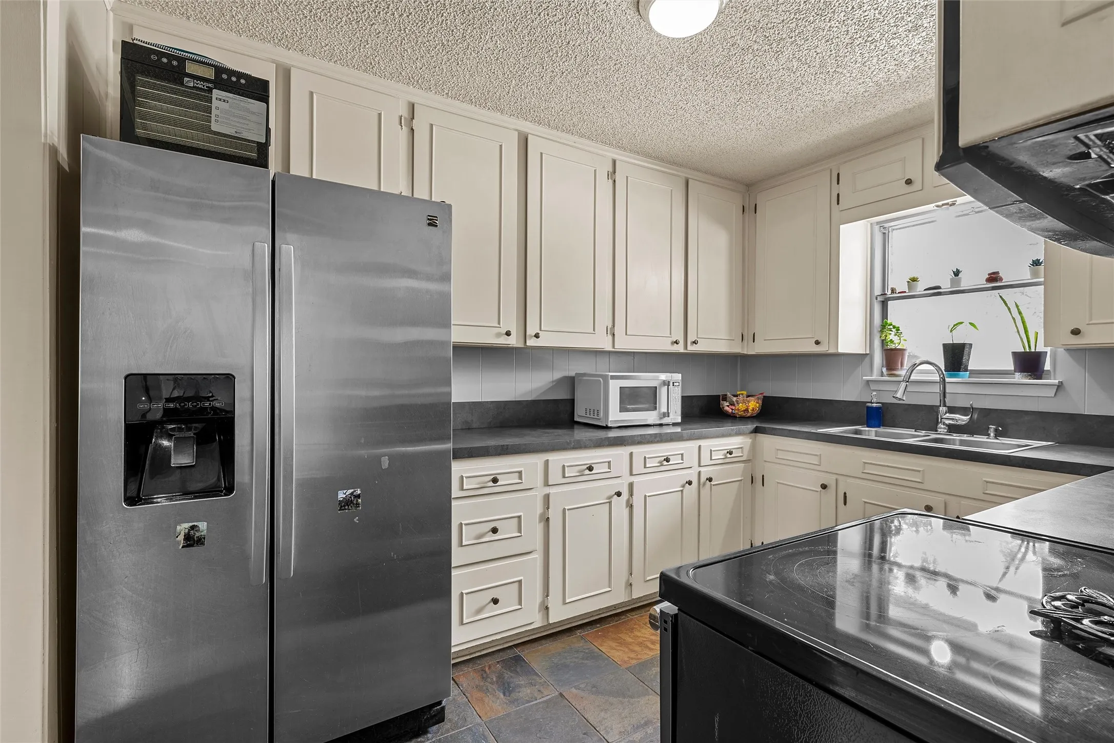 Single Family Residence For Sale in Mc Lennan County , 1047 Fort Hill Road, Waco, Texas 76705, 3 Bedroom, 2 Bathroom, 2 Garage spaces, 2,039 Sqft, built in 1976, mls#21340131, Real Estate Agent in Waco, Homes For Sale in Mc Lennan county, Homes For Sale in Waco, Realtor in Waco Texas, Real Estate Brokerage Independent Realty Texas, Luminita Cordes Realtor