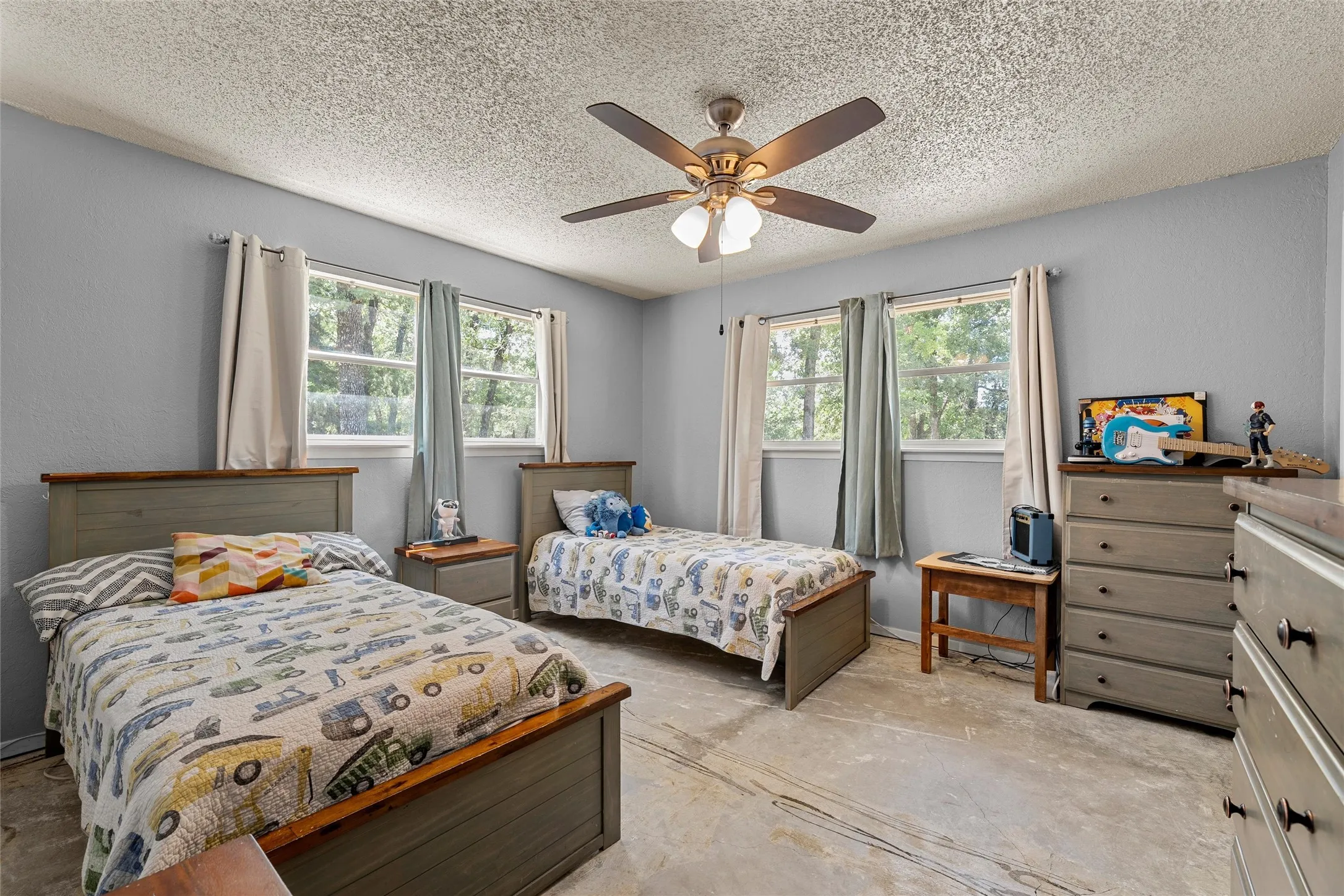 Single Family Residence For Sale in Mc Lennan County , 1047 Fort Hill Road, Waco, Texas 76705, 3 Bedroom, 2 Bathroom, 2 Garage spaces, 2,039 Sqft, built in 1976, mls#21340131, Real Estate Agent in Waco, Homes For Sale in Mc Lennan county, Homes For Sale in Waco, Realtor in Waco Texas, Real Estate Brokerage Independent Realty Texas, Luminita Cordes Realtor
