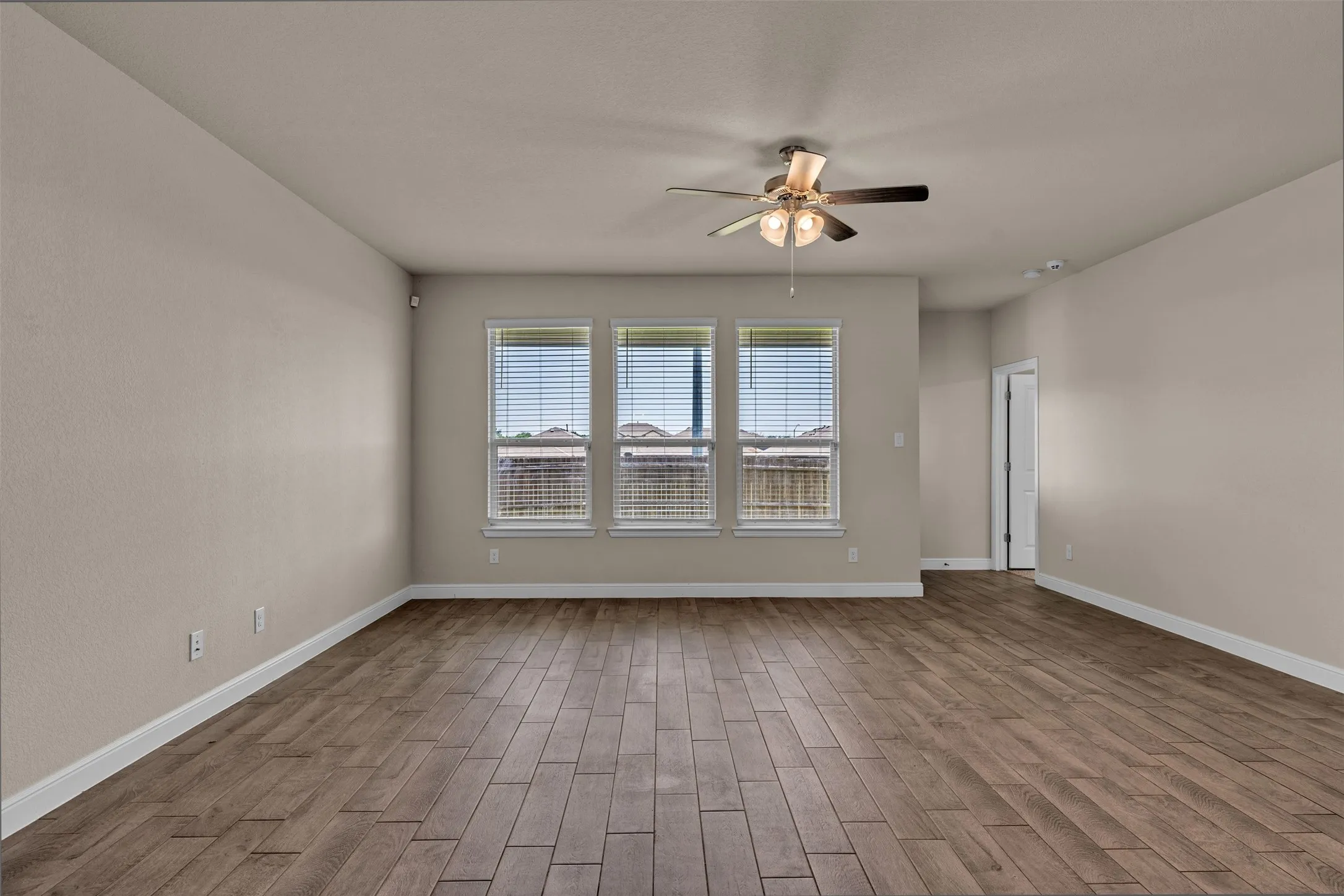 Single Family Residence For Sale in Denton County , 1016 Kirkham Way, Fort Worth, Texas 76247, 5 Bedroom, 3 Bathroom, 2 Garage spaces, 2,141 Sqft, built in 2023, mls#21317840, Real Estate Agent in Fort Worth, Homes For Sale in Denton county, Homes For Sale in Fort Worth, Realtor in Fort Worth Texas, Real Estate Brokerage Independent Realty Texas, Luminita Cordes Realtor