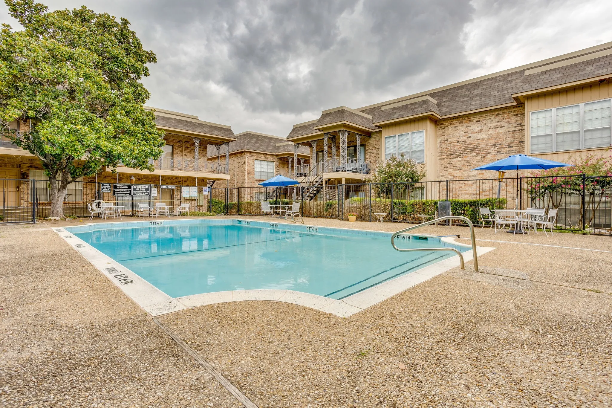 Community pool