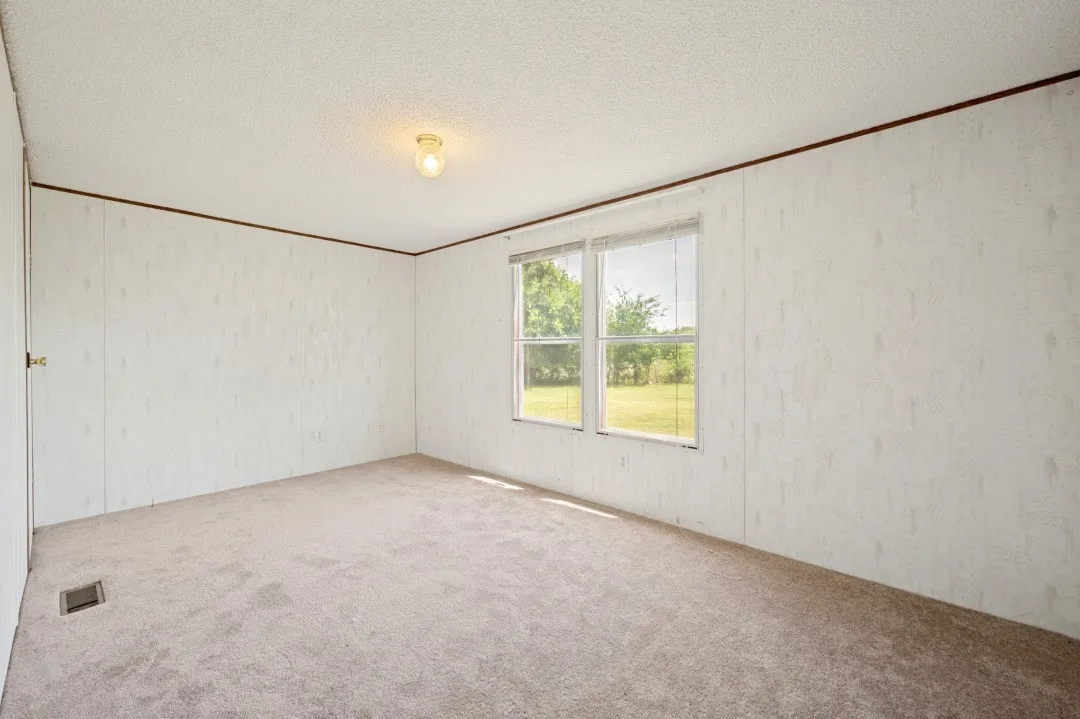 Mobile Home For Sale in Denton County , 9495 Brittany Hill Road, Sanger, Texas 76266, 3 Bedroom, 2 Bathroom, Garage spaces, 1,216 Sqft, built in 2002, mls#21339509, Real Estate Agent in Sanger, Homes For Sale in Denton county, Homes For Sale in Sanger, Realtor in Sanger Texas, Real Estate Brokerage Independent Realty Texas, Luminita Cordes Realtor