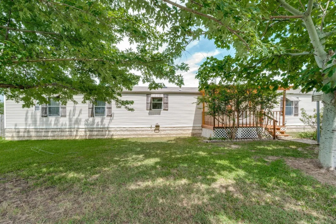Mobile Home For Sale in Denton County , 9495 Brittany Hill Road, Sanger, Texas 76266, 3 Bedroom, 2 Bathroom, Garage spaces, 1,216 Sqft, built in 2002, mls#21339509, Real Estate Agent in Sanger, Homes For Sale in Denton county, Homes For Sale in Sanger, Realtor in Sanger Texas, Real Estate Brokerage Independent Realty Texas, Luminita Cordes Realtor