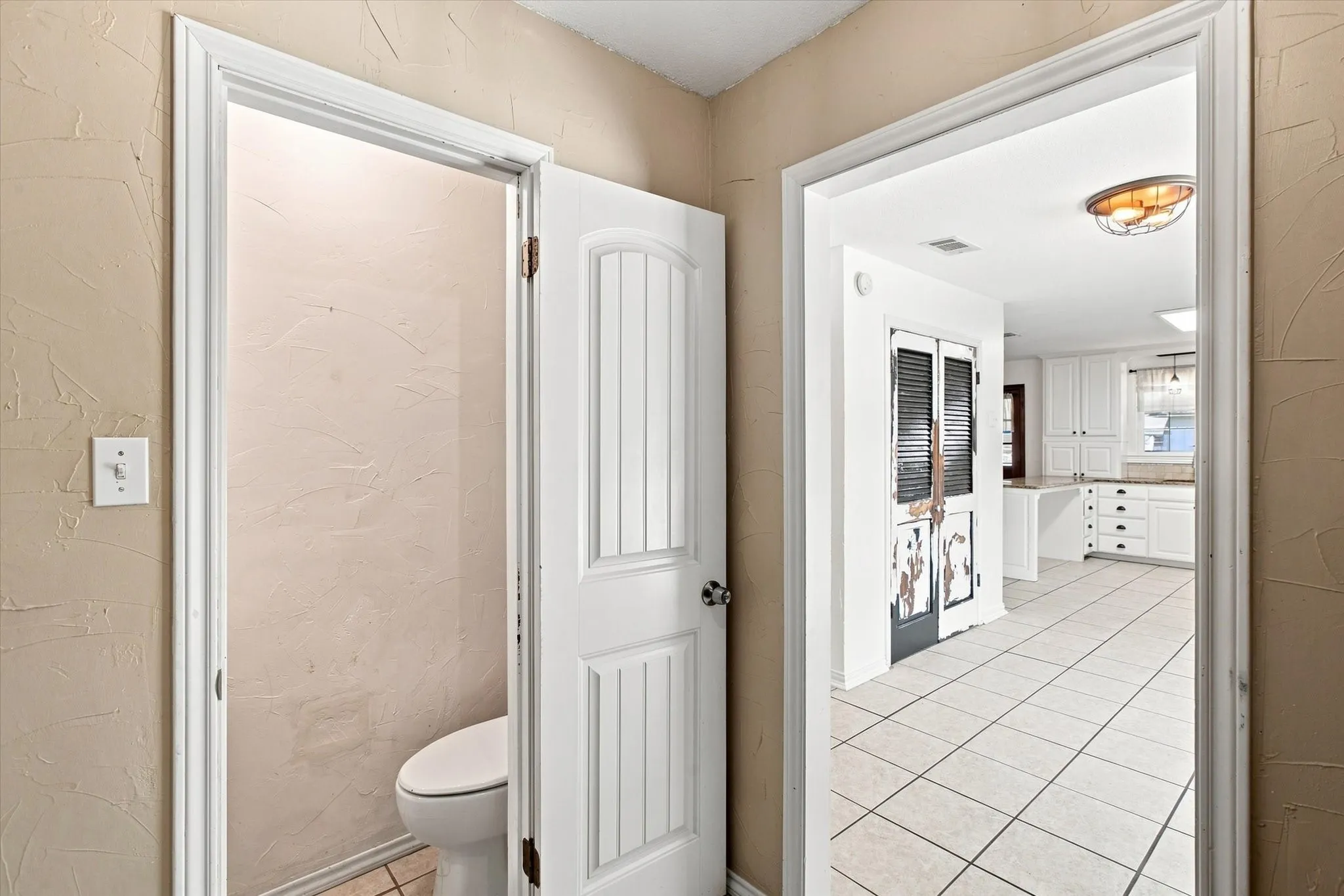 Single Family Residence For Sale in Denton County , 209 Diane Drive, Sanger, Texas 76266, 4 Bedroom, 3 Bathroom, 2 Garage spaces, 1,904 Sqft, built in 1983, mls#21339768, Real Estate Agent in Sanger, Homes For Sale in Denton county, Homes For Sale in Sanger, Realtor in Sanger Texas, Real Estate Brokerage Independent Realty Texas, Luminita Cordes Realtor