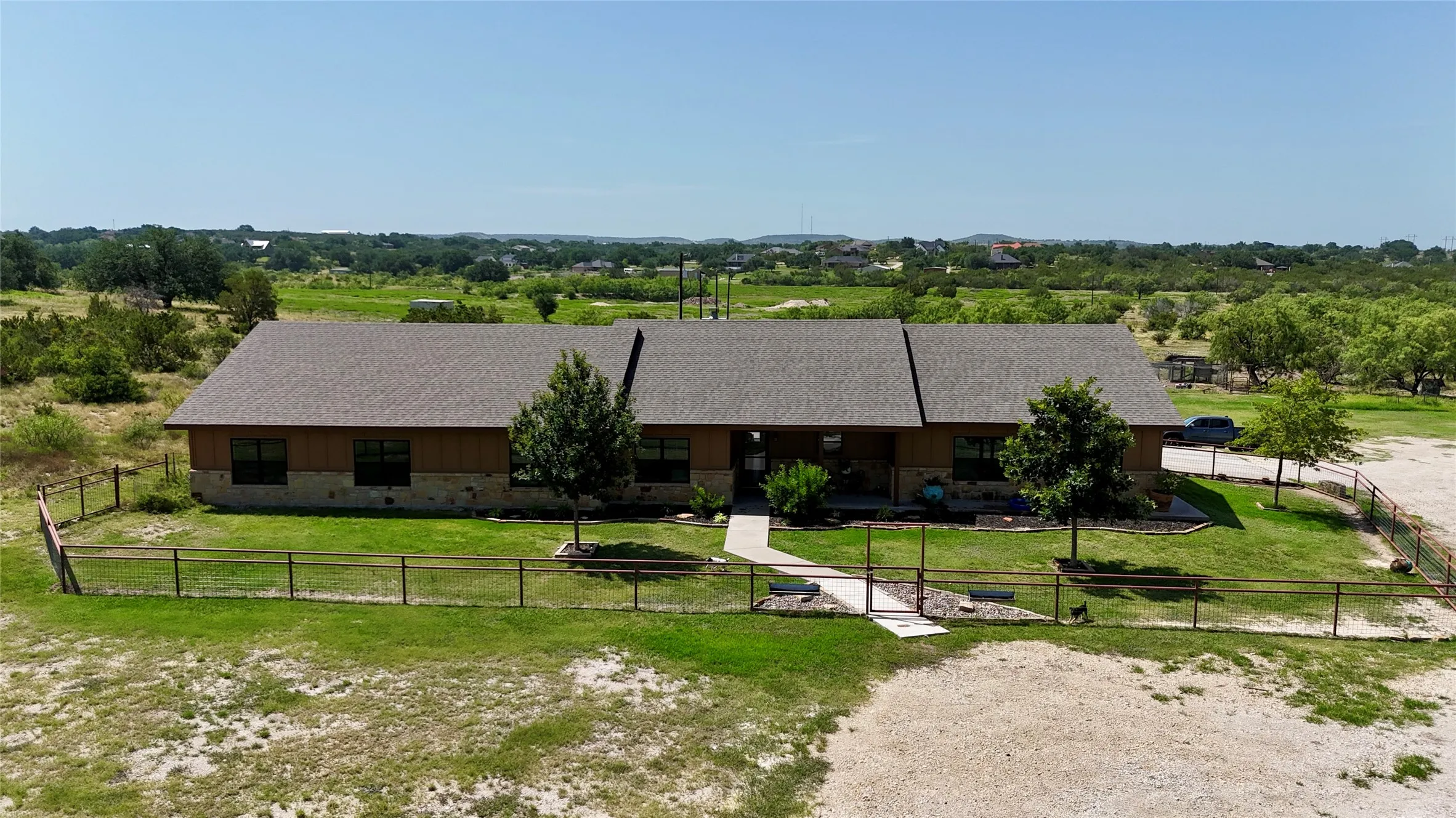 Single Family Residence For Sale in Tom Green County , 2553 Stonewall Valley, Christoval, Texas 76935, 4 Bedroom, 3 Bathroom, 2 Garage spaces, 3,606 Sqft, built in 2016, Price $1,199,900, mls#21340142, Real Estate Agent in Christoval, Homes For Sale in Tom Green county, Homes For Sale in Christoval, Realtor in Christoval Texas, Real Estate Brokerage Independent Realty Texas, Luminita Cordes Realtor