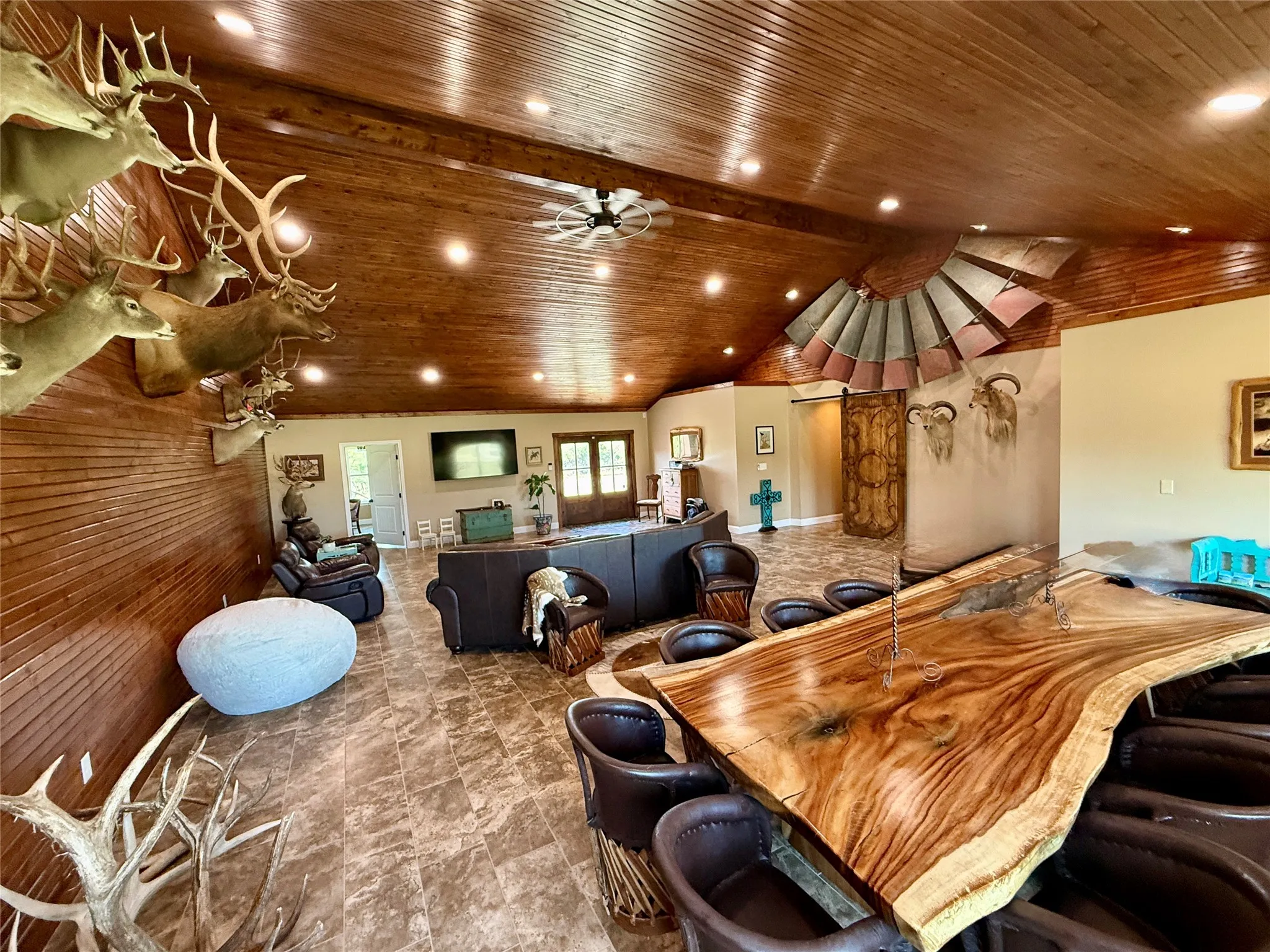 Single Family Residence For Sale in Tom Green County , 2553 Stonewall Valley, Christoval, Texas 76935, 4 Bedroom, 3 Bathroom, 2 Garage spaces, 3,606 Sqft, built in 2016, Price $1,199,900, mls#21340142, Real Estate Agent in Christoval, Homes For Sale in Tom Green county, Homes For Sale in Christoval, Realtor in Christoval Texas, Real Estate Brokerage Independent Realty Texas, Luminita Cordes Realtor