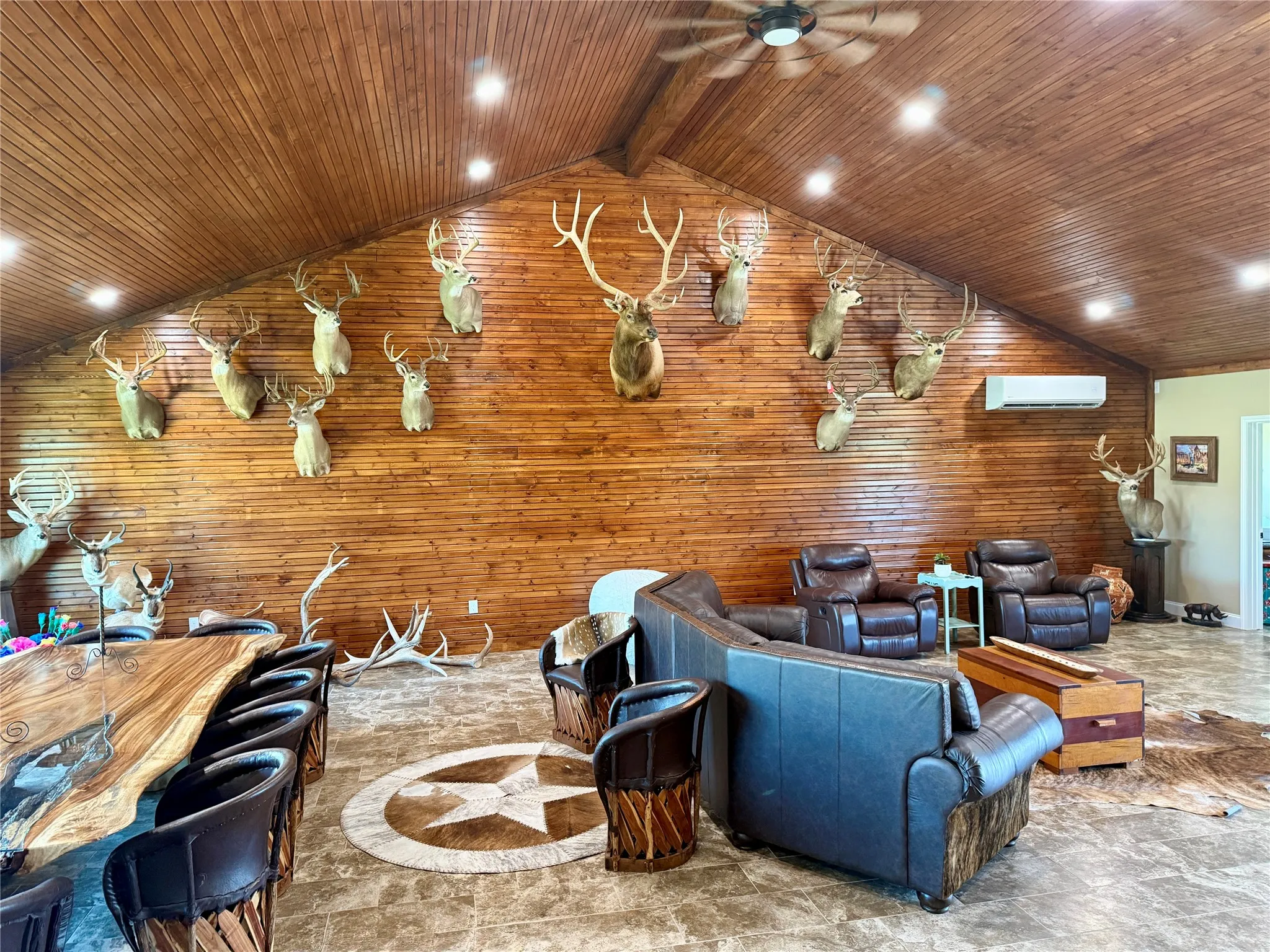 Single Family Residence For Sale in Tom Green County , 2553 Stonewall Valley, Christoval, Texas 76935, 4 Bedroom, 3 Bathroom, 2 Garage spaces, 3,606 Sqft, built in 2016, Price $1,199,900, mls#21340142, Real Estate Agent in Christoval, Homes For Sale in Tom Green county, Homes For Sale in Christoval, Realtor in Christoval Texas, Real Estate Brokerage Independent Realty Texas, Luminita Cordes Realtor