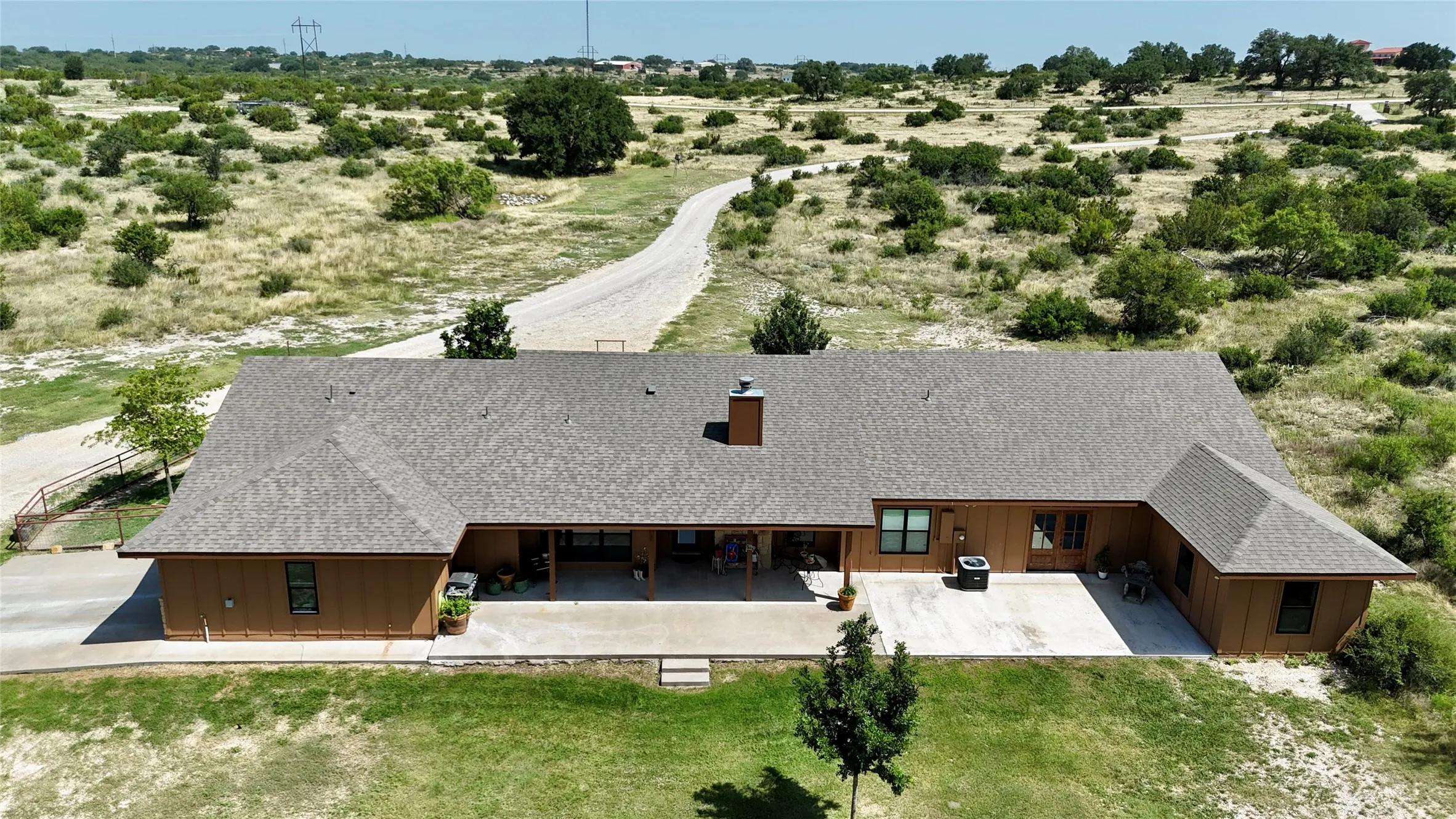 Single Family Residence For Sale in Tom Green County , 2553 Stonewall Valley, Christoval, Texas 76935, 4 Bedroom, 3 Bathroom, 2 Garage spaces, 3,606 Sqft, built in 2016, Price $1,199,900, mls#21340142, Real Estate Agent in Christoval, Homes For Sale in Tom Green county, Homes For Sale in Christoval, Realtor in Christoval Texas, Real Estate Brokerage Independent Realty Texas, Luminita Cordes Realtor