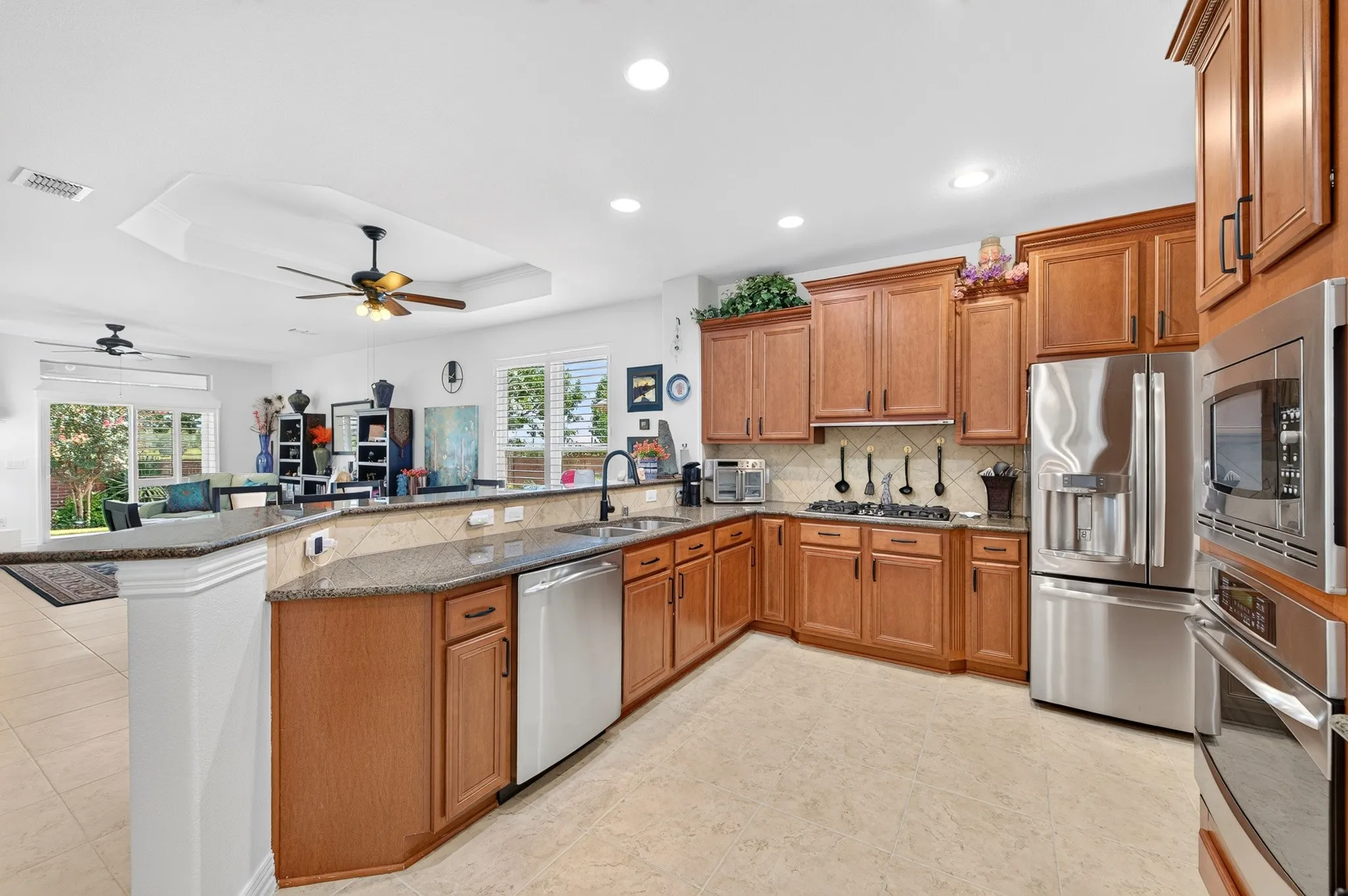 Single Family Residence For Sale in Denton County , 7444 Saint Petersburg Drive, Frisco, Texas 75036, 2 Bedroom, 2 Bathroom, 2 Garage spaces, 1,750 Sqft, built in 2006, mls#21339921, Real Estate Agent in Frisco, Homes For Sale in Denton county, Homes For Sale in Frisco, Realtor in Frisco Texas, Real Estate Brokerage Independent Realty Texas, Luminita Cordes Realtor
