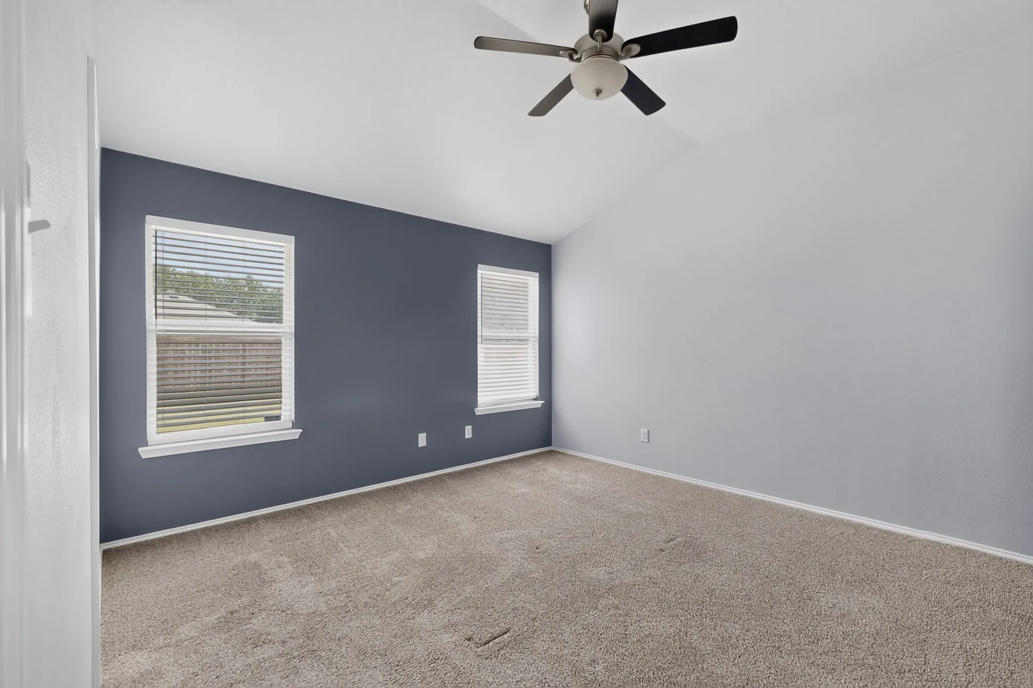 Single Family Residence For Rent in Collin County , 9012 Boone Drive, Mc Kinney, Texas 75071, 3 Bedrooms, 2 Bathrooms, 2 Garage spaces, 1,391 Sqft, built in 2003, Price $2,200, mls#21340144, Real Estate Agent in Mc Kinney, Homes For Rent in Collin county, Homes For Rent in Mc Kinney, Realtor in Mc Kinney Texas, Real Estate Brokerage Independent Realty Texas, Luminita Cordes Realtor