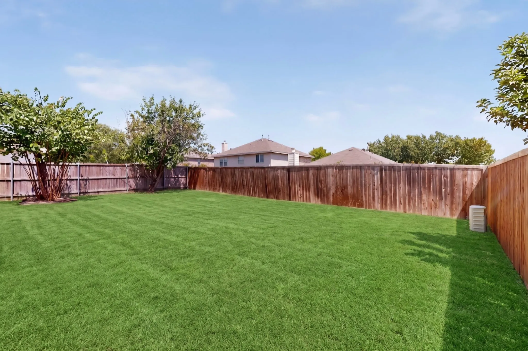 Single Family Residence For Rent in Collin County , 9012 Boone Drive, Mc Kinney, Texas 75071, 3 Bedrooms, 2 Bathrooms, 2 Garage spaces, 1,391 Sqft, built in 2003, Price $2,200, mls#21340144, Real Estate Agent in Mc Kinney, Homes For Rent in Collin county, Homes For Rent in Mc Kinney, Realtor in Mc Kinney Texas, Real Estate Brokerage Independent Realty Texas, Luminita Cordes Realtor