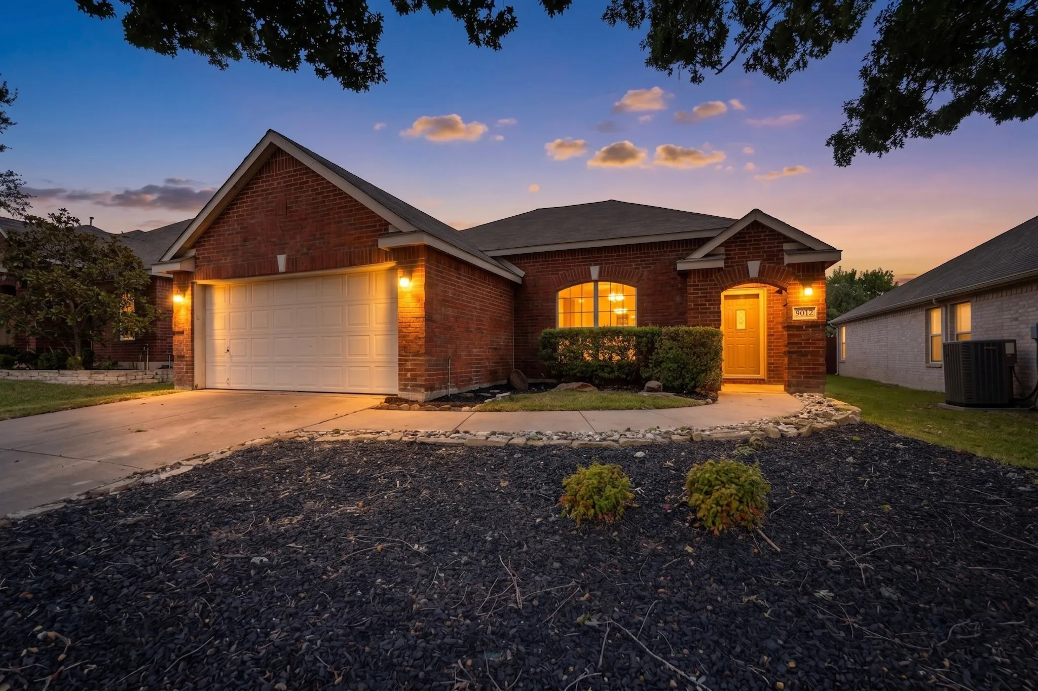 Single Family Residence For Rent in Collin County , 9012 Boone Drive, Mc Kinney, Texas 75071, 3 Bedrooms, 2 Bathrooms, 2 Garage spaces, 1,391 Sqft, built in 2003, Price $2,200, mls#21340144, Real Estate Agent in Mc Kinney, Homes For Rent in Collin county, Homes For Rent in Mc Kinney, Realtor in Mc Kinney Texas, Real Estate Brokerage Independent Realty Texas, Luminita Cordes Realtor