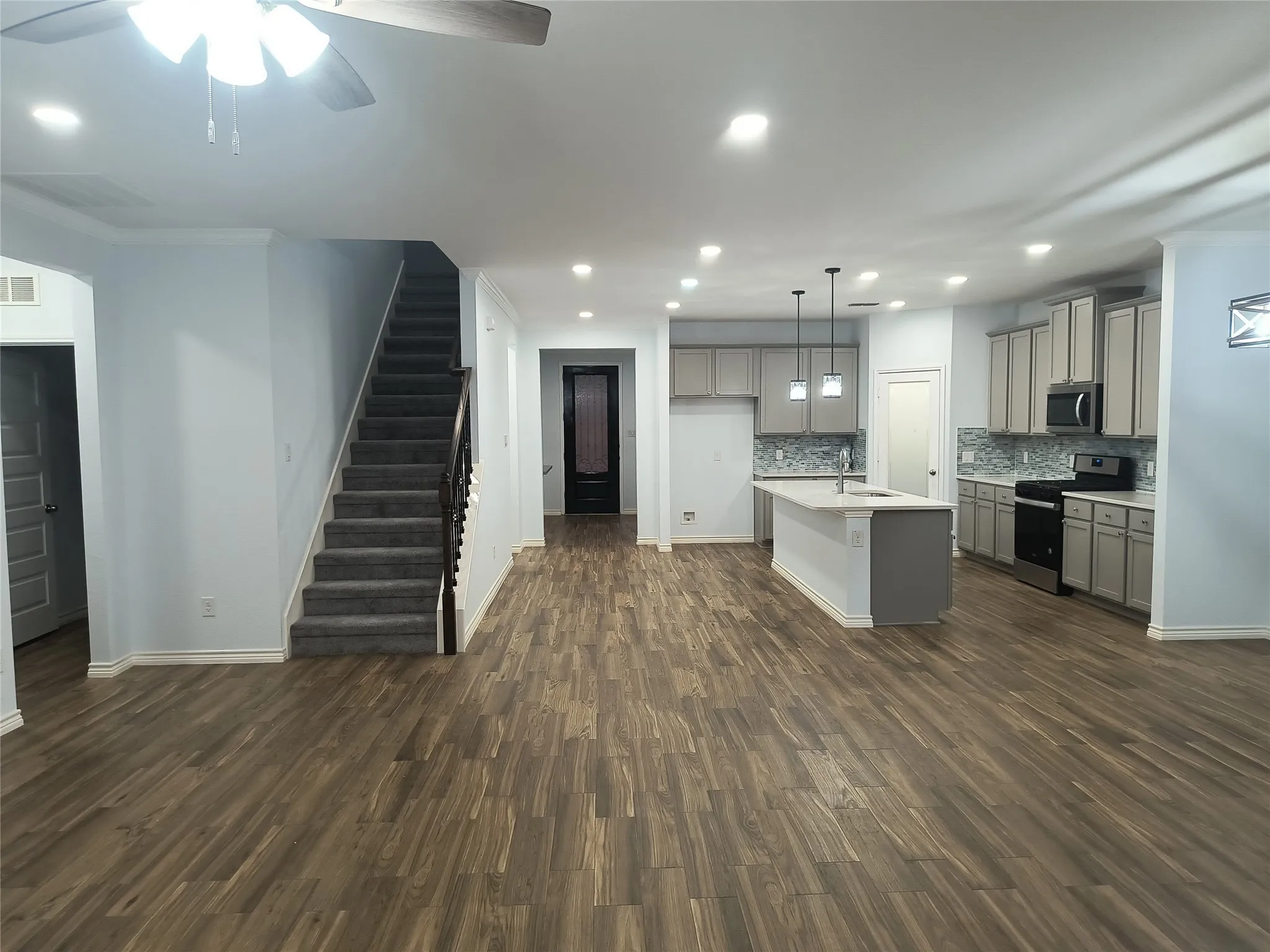 Single Family Residence For Rent in Rockwall County , 4128 Down Rush Drive, Royse City, Texas 75189, 4 Bedroom, 3 Bathroom, 2 Garage spaces, 2,984 Sqft, built in 2020, mls#21337993, Real Estate Agent in Royse City, Homes For Rent in Rockwall county, Homes For Rent in Royse City, Realtor in Royse City Texas, Real Estate Brokerage Independent Realty Texas, Luminita Cordes Realtor