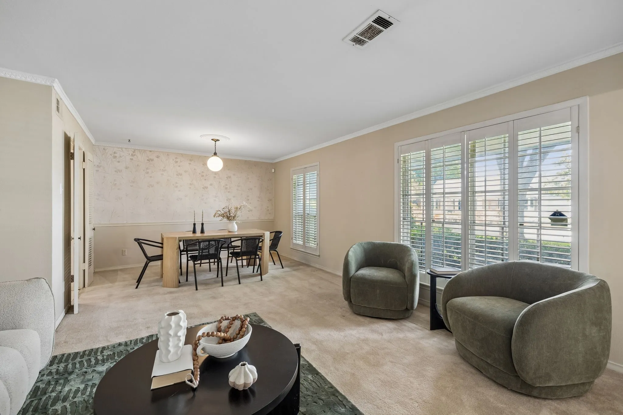 Single Family Residence For Sale in Dallas County , 3240 Chapel Downs Drive, Dallas, Texas 75229, 4 Bedroom, 3 Bathroom, 2 Garage spaces, 2,316 Sqft, built in 1962, mls#21338829, Real Estate Agent in Dallas, Homes For Sale in Dallas county, Homes For Sale in Dallas, Realtor in Dallas Texas, Real Estate Brokerage Independent Realty Texas, Luminita Cordes Realtor
