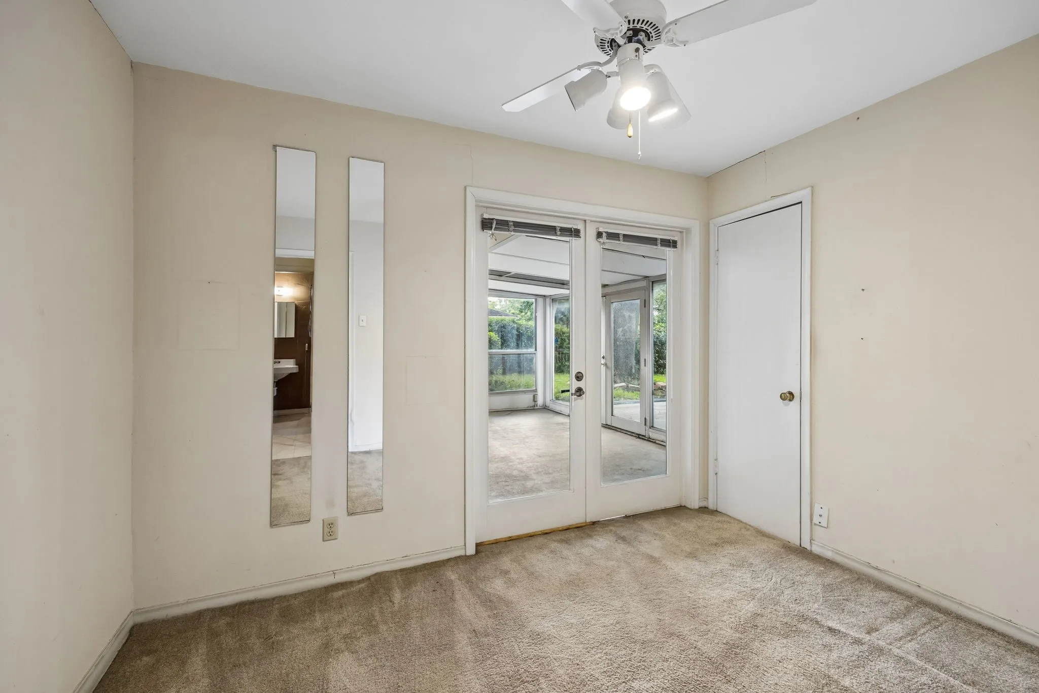 Single Family Residence For Sale in Dallas County , 3240 Chapel Downs Drive, Dallas, Texas 75229, 4 Bedroom, 3 Bathroom, 2 Garage spaces, 2,316 Sqft, built in 1962, mls#21338829, Real Estate Agent in Dallas, Homes For Sale in Dallas county, Homes For Sale in Dallas, Realtor in Dallas Texas, Real Estate Brokerage Independent Realty Texas, Luminita Cordes Realtor