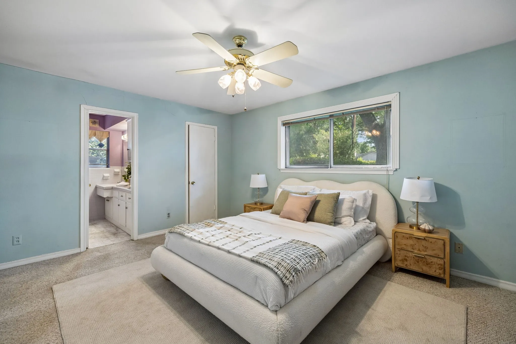 Single Family Residence For Sale in Dallas County , 3240 Chapel Downs Drive, Dallas, Texas 75229, 4 Bedroom, 3 Bathroom, 2 Garage spaces, 2,316 Sqft, built in 1962, mls#21338829, Real Estate Agent in Dallas, Homes For Sale in Dallas county, Homes For Sale in Dallas, Realtor in Dallas Texas, Real Estate Brokerage Independent Realty Texas, Luminita Cordes Realtor