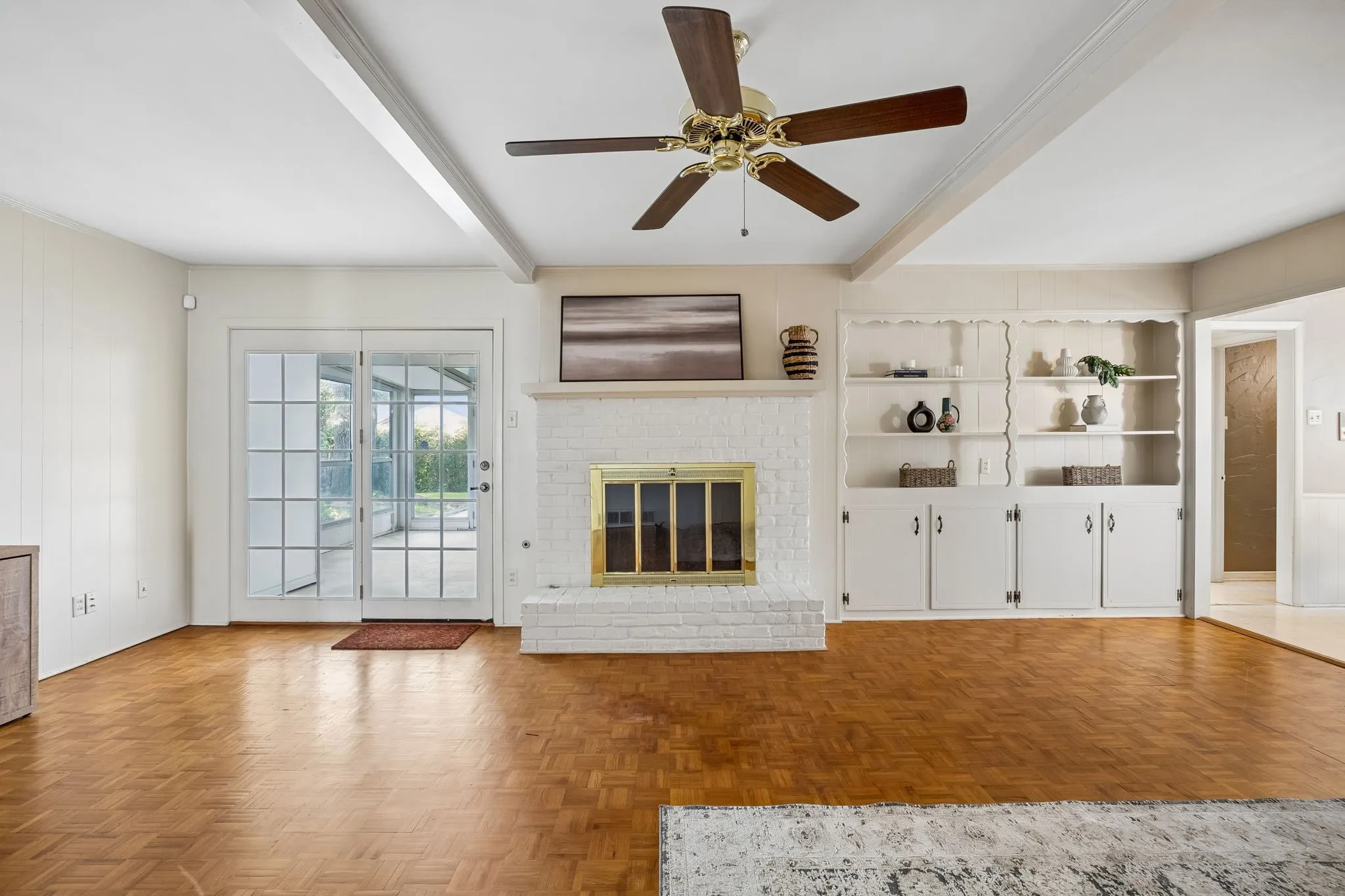 Single Family Residence For Sale in Dallas County , 3240 Chapel Downs Drive, Dallas, Texas 75229, 4 Bedroom, 3 Bathroom, 2 Garage spaces, 2,316 Sqft, built in 1962, mls#21338829, Real Estate Agent in Dallas, Homes For Sale in Dallas county, Homes For Sale in Dallas, Realtor in Dallas Texas, Real Estate Brokerage Independent Realty Texas, Luminita Cordes Realtor