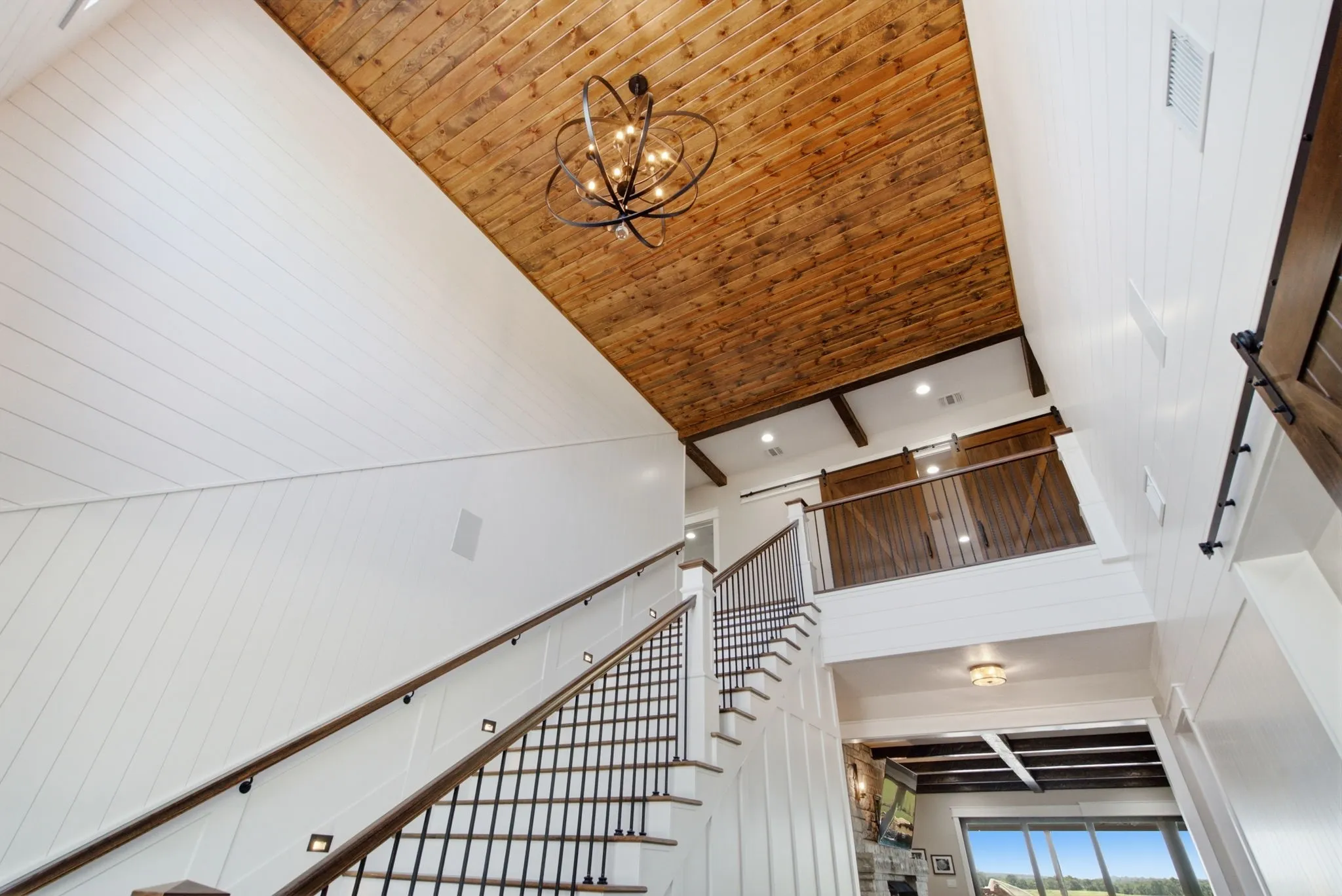 MAIN STAIRCASE