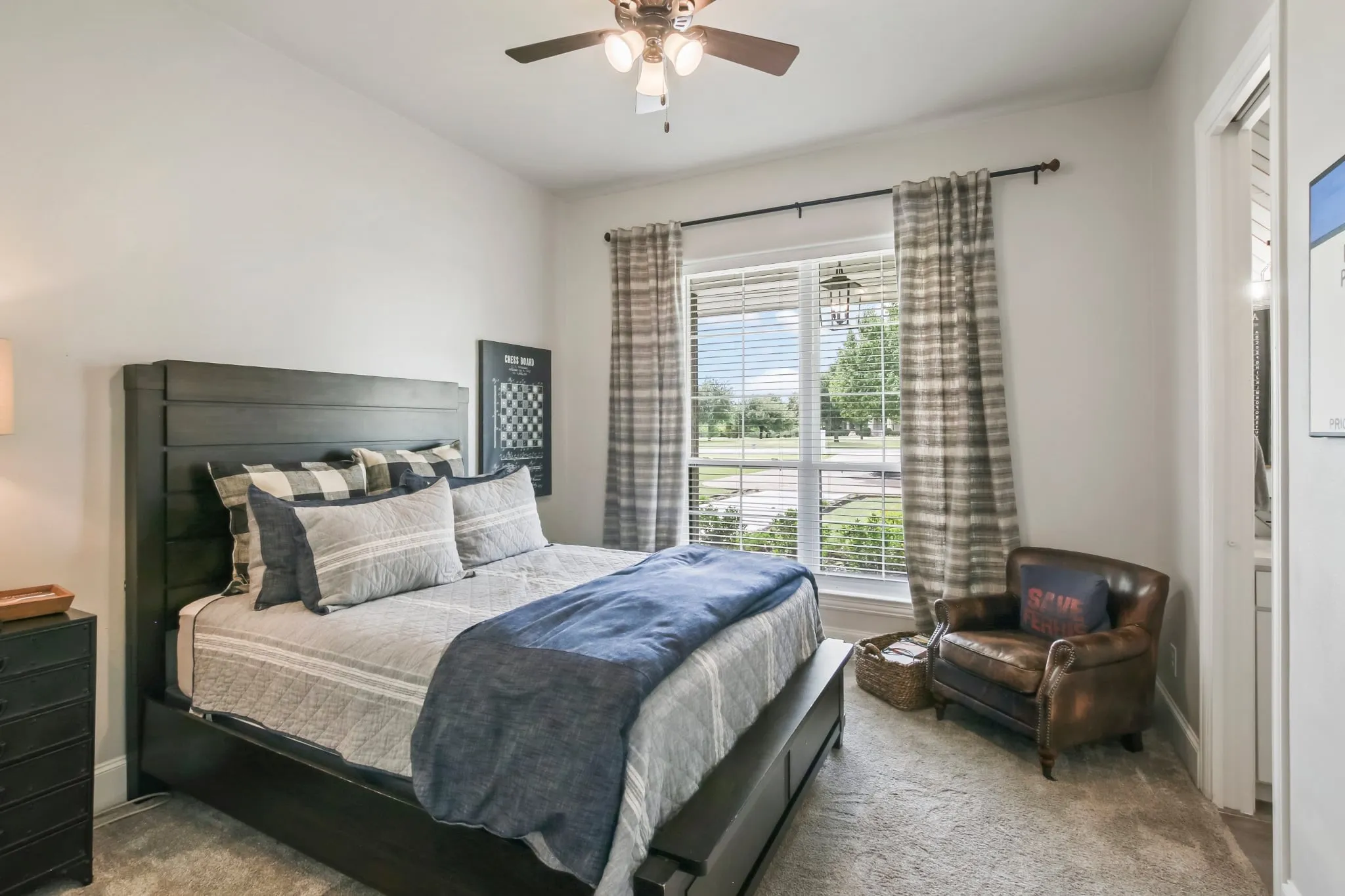 Single Family Residence For Sale in Collin County , 3510 Amberwood Lane, Prosper, Texas 75078, 4 Bedroom, 4 Bathroom, 2 Garage spaces, 4,597 Sqft, built in 2001, mls#21339477, Real Estate Agent in Prosper, Homes For Sale in Collin county, Homes For Sale in Prosper, Realtor in Prosper Texas, Real Estate Brokerage Independent Realty Texas, Luminita Cordes Realtor