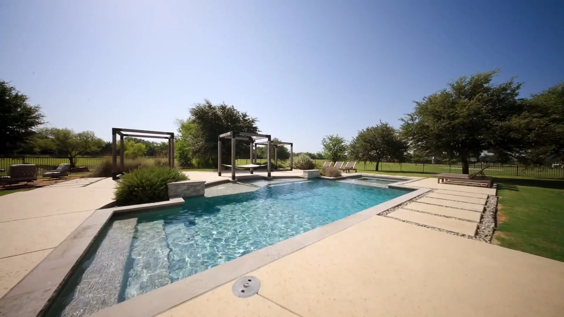 Single Family Residence For Sale in Collin County , 3510 Amberwood Lane, Prosper, Texas 75078, 4 Bedroom, 4 Bathroom, 2 Garage spaces, 4,597 Sqft, built in 2001, mls#21339477, Real Estate Agent in Prosper, Homes For Sale in Collin county, Homes For Sale in Prosper, Realtor in Prosper Texas, Real Estate Brokerage Independent Realty Texas, Luminita Cordes Realtor