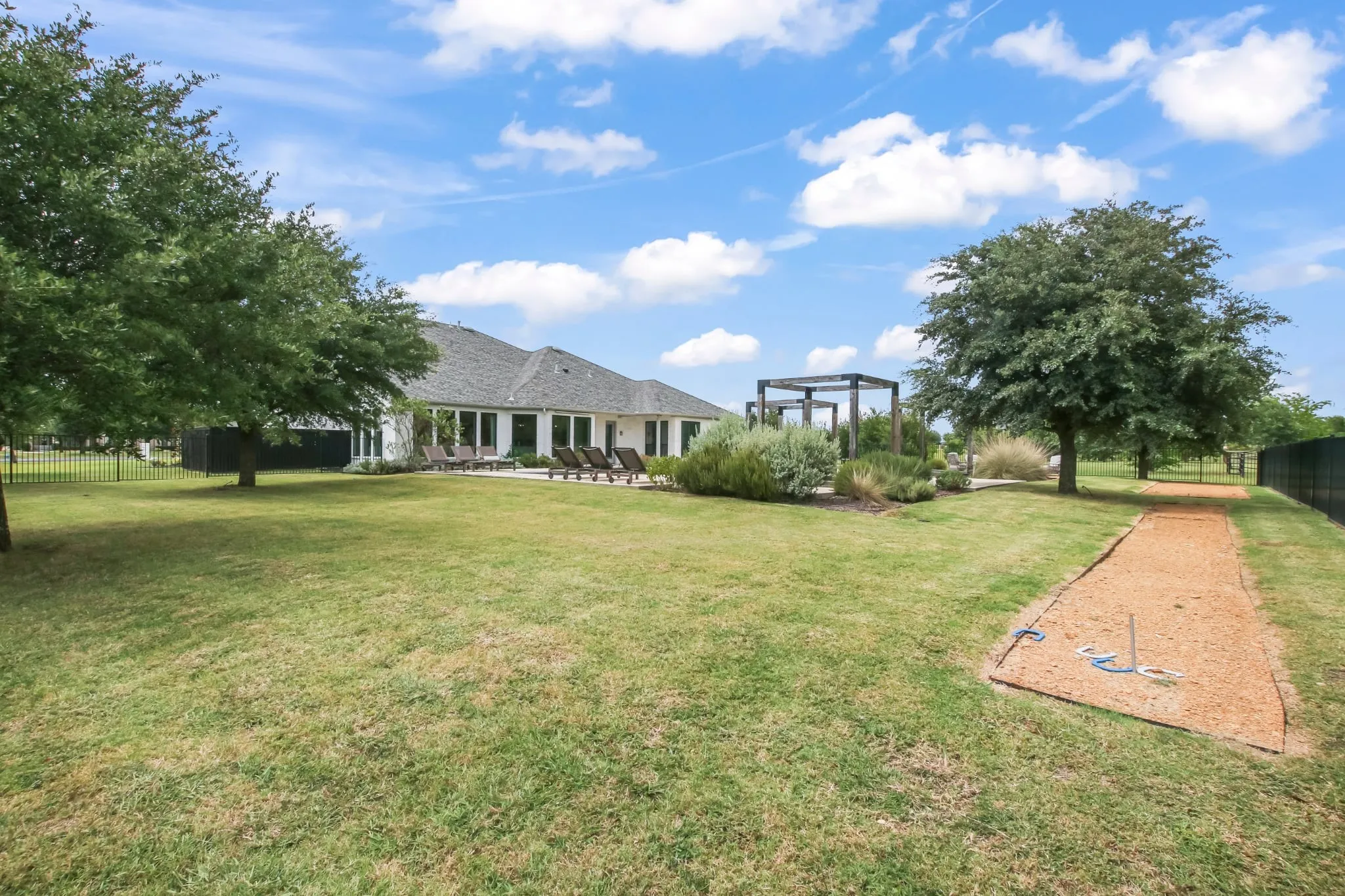 Single Family Residence For Sale in Collin County , 3510 Amberwood Lane, Prosper, Texas 75078, 4 Bedroom, 4 Bathroom, 2 Garage spaces, 4,597 Sqft, built in 2001, mls#21339477, Real Estate Agent in Prosper, Homes For Sale in Collin county, Homes For Sale in Prosper, Realtor in Prosper Texas, Real Estate Brokerage Independent Realty Texas, Luminita Cordes Realtor
