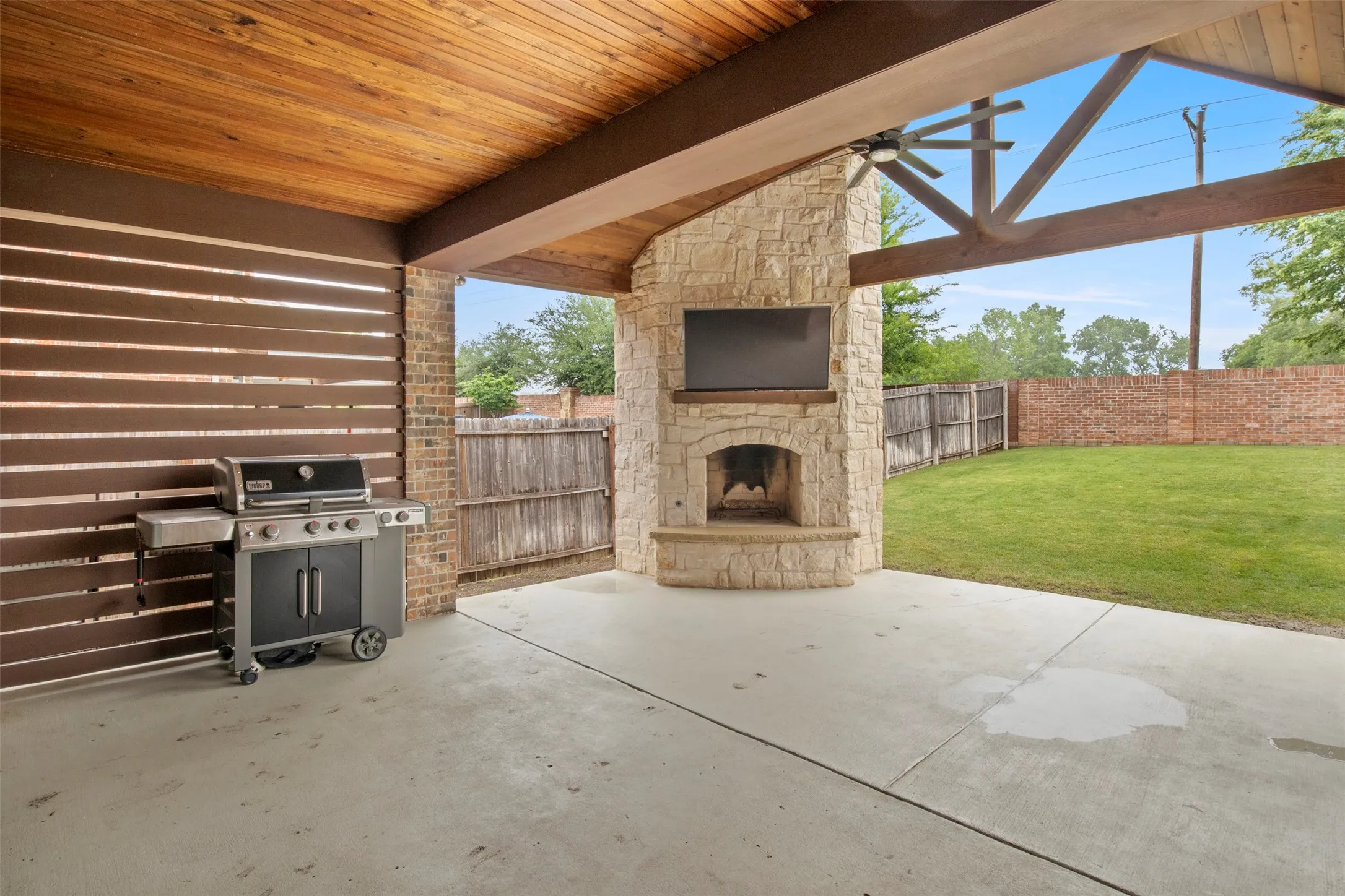 Single Family Residence For Rent in Collin County , 5424 Grove Cove Drive, Mc Kinney, Texas 75071, 3 Bedroom, 2 Bathroom, 2 Garage spaces, 2,084 Sqft, built in 2015, mls#21337971, Real Estate Agent in Mc Kinney, Homes For Rent in Collin county, Homes For Rent in Mc Kinney, Realtor in Mc Kinney Texas, Real Estate Brokerage Independent Realty Texas, Luminita Cordes Realtor
