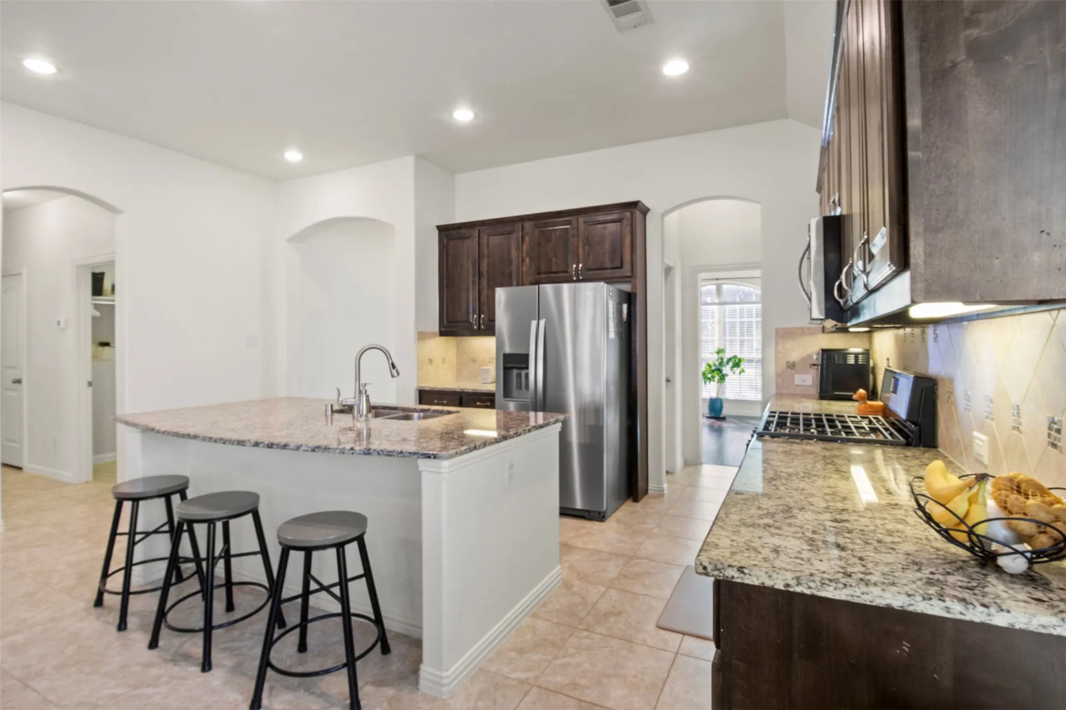 Single Family Residence For Rent in Collin County , 5424 Grove Cove Drive, Mc Kinney, Texas 75071, 3 Bedroom, 2 Bathroom, 2 Garage spaces, 2,084 Sqft, built in 2015, mls#21337971, Real Estate Agent in Mc Kinney, Homes For Rent in Collin county, Homes For Rent in Mc Kinney, Realtor in Mc Kinney Texas, Real Estate Brokerage Independent Realty Texas, Luminita Cordes Realtor