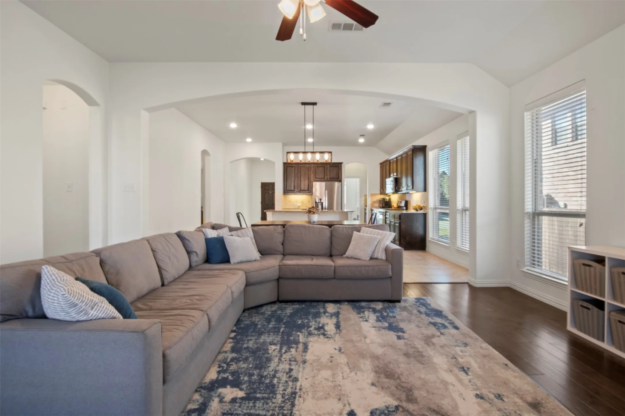 Single Family Residence For Rent in Collin County , 5424 Grove Cove Drive, Mc Kinney, Texas 75071, 3 Bedroom, 2 Bathroom, 2 Garage spaces, 2,084 Sqft, built in 2015, mls#21337971, Real Estate Agent in Mc Kinney, Homes For Rent in Collin county, Homes For Rent in Mc Kinney, Realtor in Mc Kinney Texas, Real Estate Brokerage Independent Realty Texas, Luminita Cordes Realtor