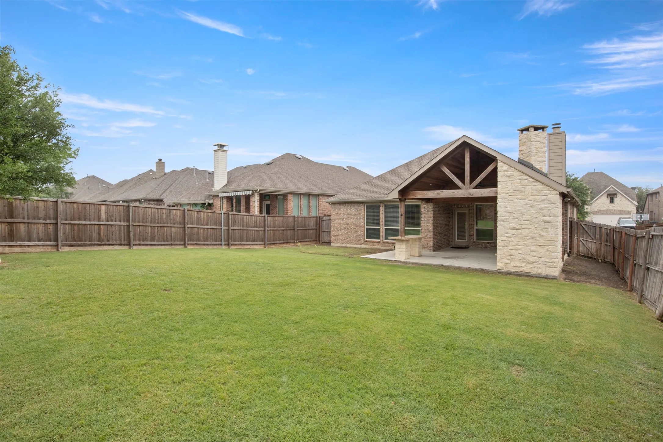 Single Family Residence For Rent in Collin County , 5424 Grove Cove Drive, Mc Kinney, Texas 75071, 3 Bedroom, 2 Bathroom, 2 Garage spaces, 2,084 Sqft, built in 2015, mls#21337971, Real Estate Agent in Mc Kinney, Homes For Rent in Collin county, Homes For Rent in Mc Kinney, Realtor in Mc Kinney Texas, Real Estate Brokerage Independent Realty Texas, Luminita Cordes Realtor