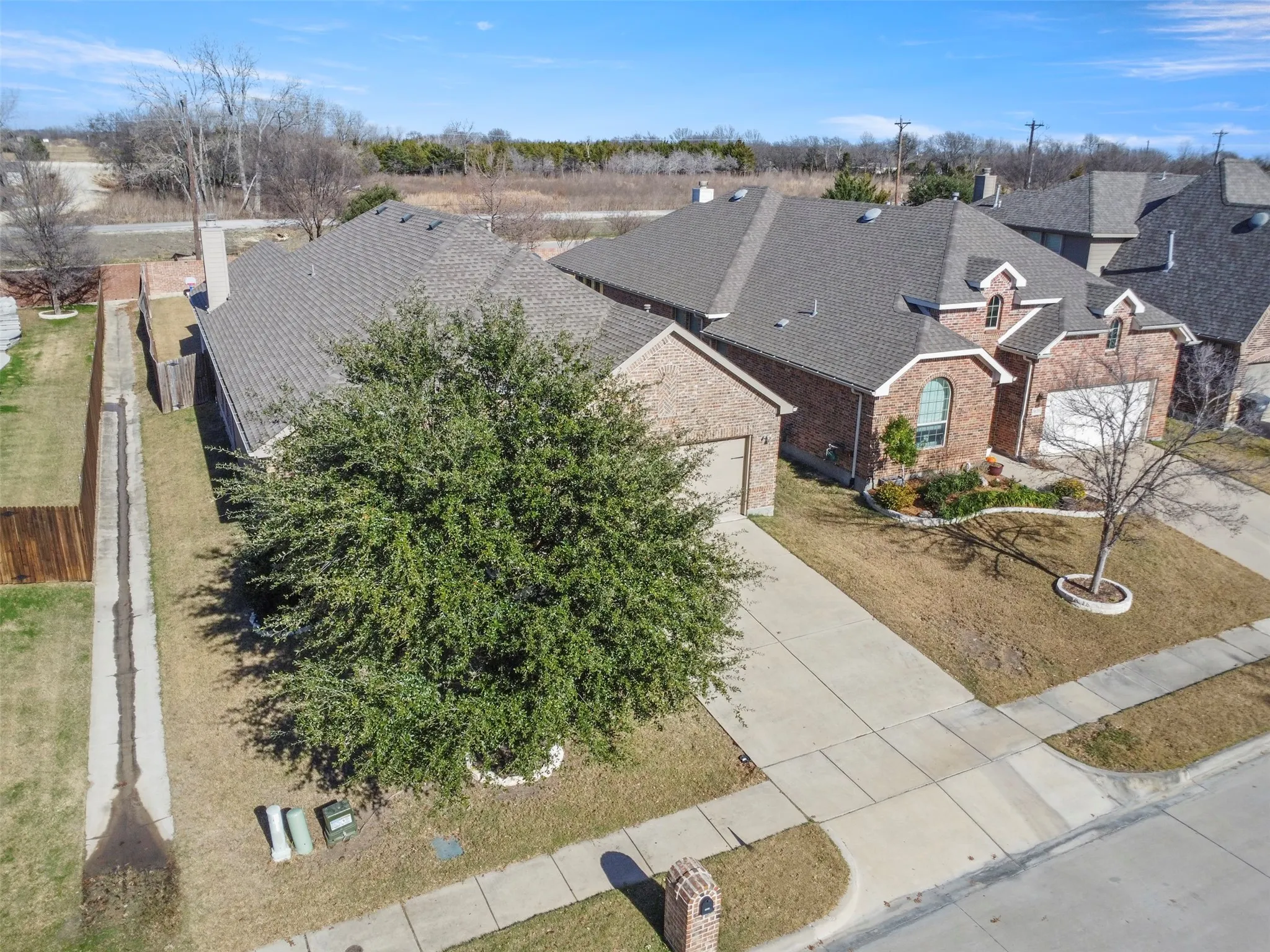 Single Family Residence For Rent in Collin County , 5424 Grove Cove Drive, Mc Kinney, Texas 75071, 3 Bedroom, 2 Bathroom, 2 Garage spaces, 2,084 Sqft, built in 2015, mls#21337971, Real Estate Agent in Mc Kinney, Homes For Rent in Collin county, Homes For Rent in Mc Kinney, Realtor in Mc Kinney Texas, Real Estate Brokerage Independent Realty Texas, Luminita Cordes Realtor