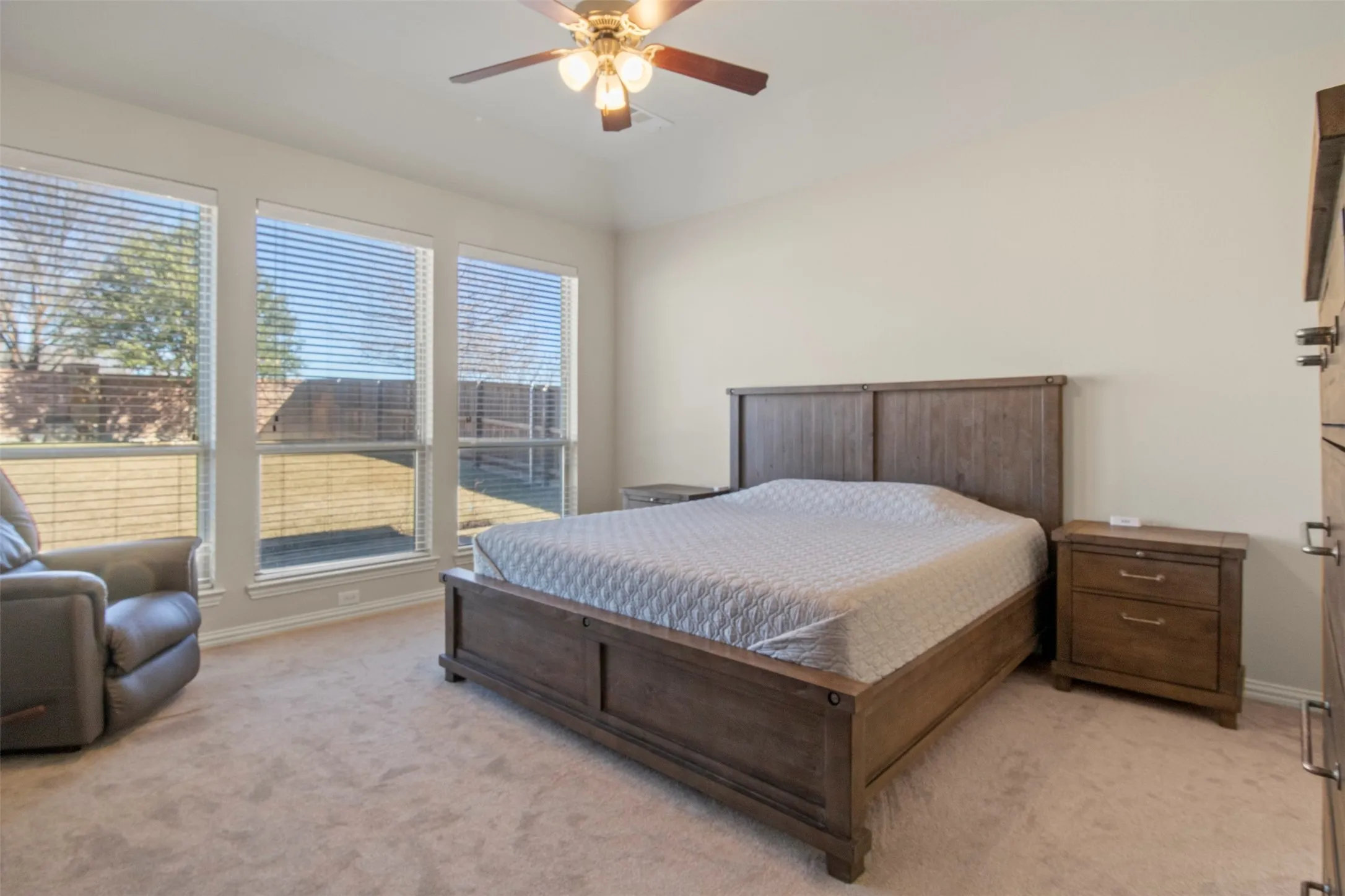 Single Family Residence For Rent in Collin County , 5424 Grove Cove Drive, Mc Kinney, Texas 75071, 3 Bedroom, 2 Bathroom, 2 Garage spaces, 2,084 Sqft, built in 2015, mls#21337971, Real Estate Agent in Mc Kinney, Homes For Rent in Collin county, Homes For Rent in Mc Kinney, Realtor in Mc Kinney Texas, Real Estate Brokerage Independent Realty Texas, Luminita Cordes Realtor