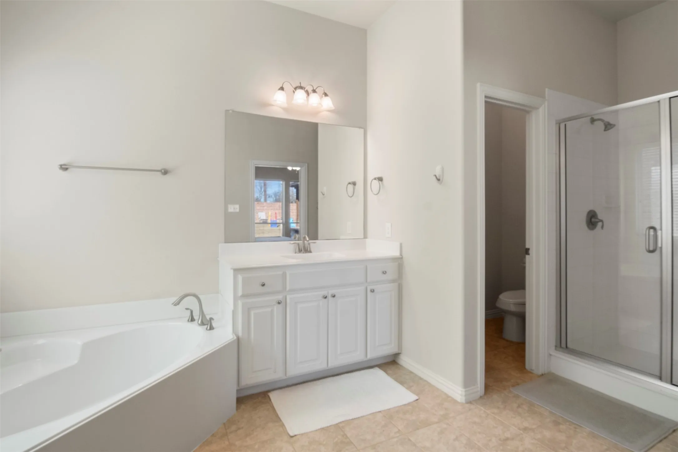 Single Family Residence For Rent in Collin County , 5424 Grove Cove Drive, Mc Kinney, Texas 75071, 3 Bedroom, 2 Bathroom, 2 Garage spaces, 2,084 Sqft, built in 2015, mls#21337971, Real Estate Agent in Mc Kinney, Homes For Rent in Collin county, Homes For Rent in Mc Kinney, Realtor in Mc Kinney Texas, Real Estate Brokerage Independent Realty Texas, Luminita Cordes Realtor