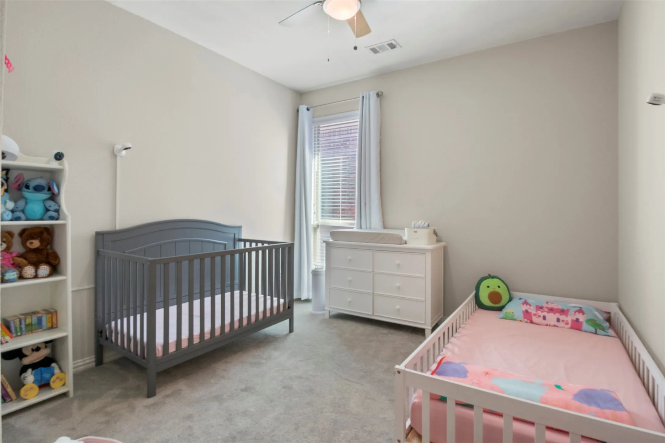 Single Family Residence For Rent in Collin County , 5424 Grove Cove Drive, Mc Kinney, Texas 75071, 3 Bedroom, 2 Bathroom, 2 Garage spaces, 2,084 Sqft, built in 2015, mls#21337971, Real Estate Agent in Mc Kinney, Homes For Rent in Collin county, Homes For Rent in Mc Kinney, Realtor in Mc Kinney Texas, Real Estate Brokerage Independent Realty Texas, Luminita Cordes Realtor