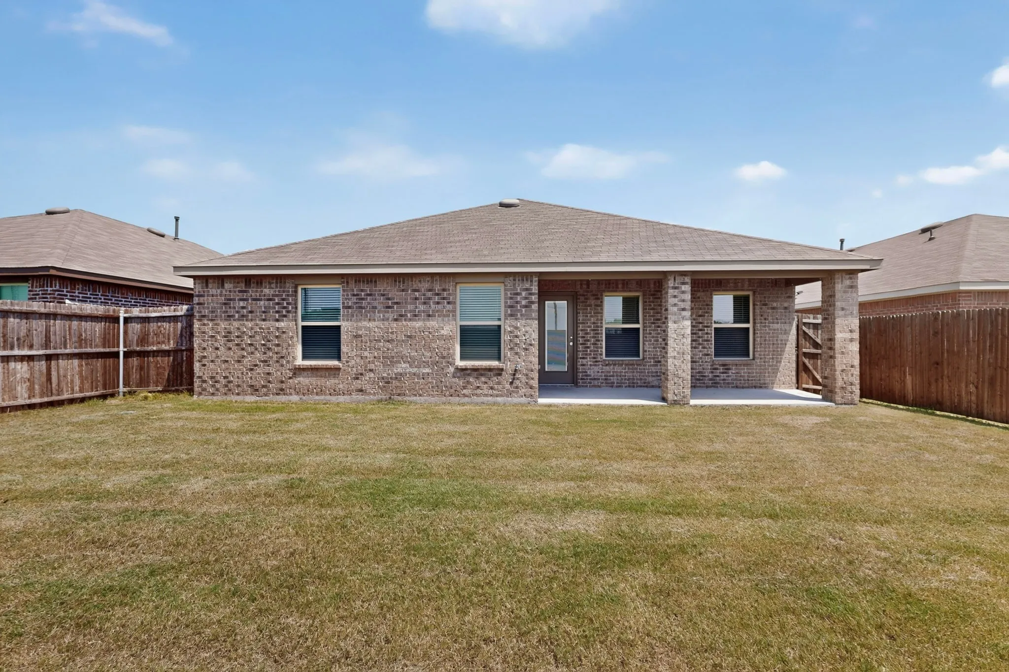 Single Family Residence For Sale in Hunt County , 309 Banner Avenue, Royse City, Texas 75189, 4 Bedrooms, 2 Bathrooms, 2 Garage spaces, 2,086 Sqft, built in 2022, Price $304,999, mls#21340169, Real Estate Agent in Royse City, Homes For Sale in Hunt county, Homes For Sale in Royse City, Realtor in Royse City Texas, Real Estate Brokerage Independent Realty Texas, Luminita Cordes Realtor
