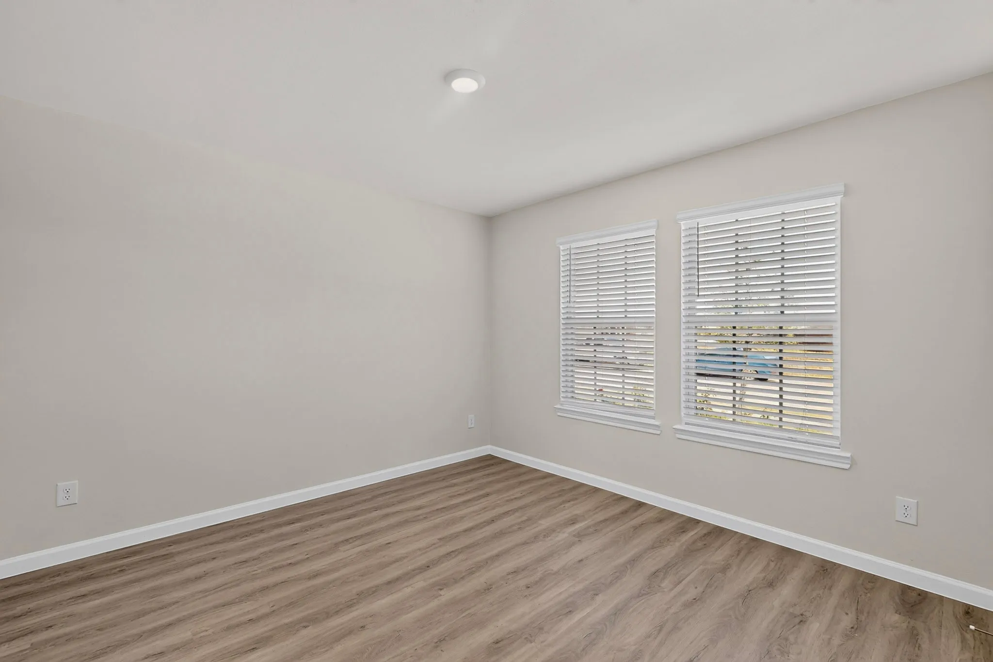Single Family Residence For Sale in Hunt County , 309 Banner Avenue, Royse City, Texas 75189, 4 Bedrooms, 2 Bathrooms, 2 Garage spaces, 2,086 Sqft, built in 2022, Price $304,999, mls#21340169, Real Estate Agent in Royse City, Homes For Sale in Hunt county, Homes For Sale in Royse City, Realtor in Royse City Texas, Real Estate Brokerage Independent Realty Texas, Luminita Cordes Realtor