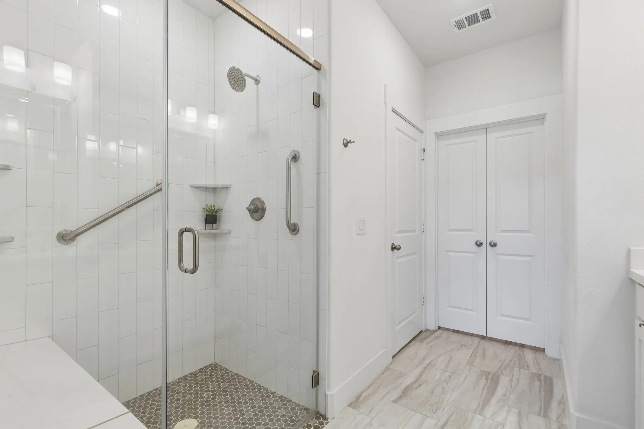Townhouse For Sale in Denton County , 3931 Marigold Lane, Prosper, Texas 75078, 2 Bedroom, 2 Bathroom, 2 Garage spaces, 1,366 Sqft, built in 2021, mls#21337109, Real Estate Agent in Prosper, Homes For Sale in Denton county, Homes For Sale in Prosper, Realtor in Prosper Texas, Real Estate Brokerage Independent Realty Texas, Luminita Cordes Realtor