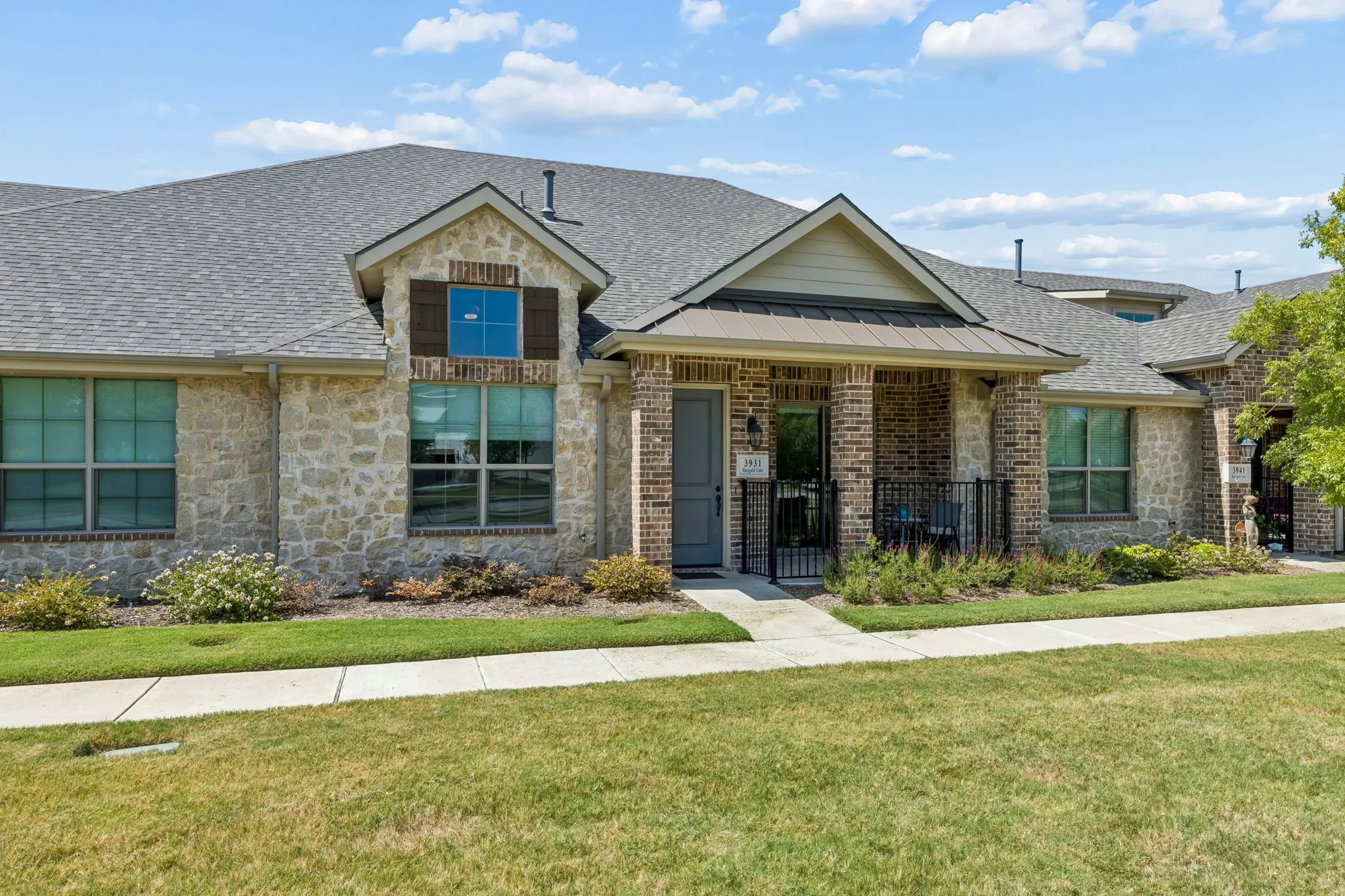 Townhouse For Sale in Denton County , 3931 Marigold Lane, Prosper, Texas 75078, 2 Bedroom, 2 Bathroom, 2 Garage spaces, 1,366 Sqft, built in 2021, mls#21337109, Real Estate Agent in Prosper, Homes For Sale in Denton county, Homes For Sale in Prosper, Realtor in Prosper Texas, Real Estate Brokerage Independent Realty Texas, Luminita Cordes Realtor