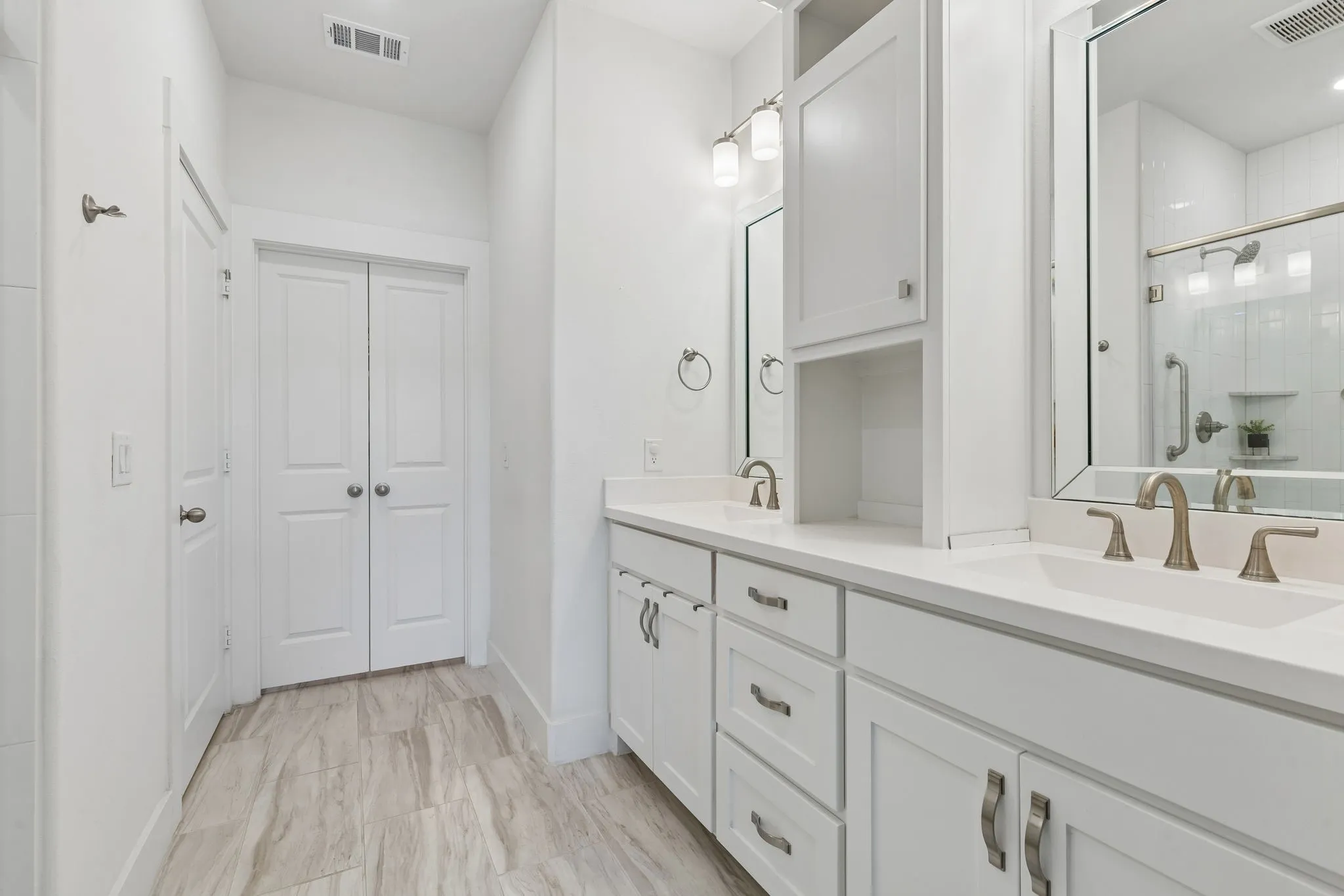 Townhouse For Sale in Denton County , 3931 Marigold Lane, Prosper, Texas 75078, 2 Bedroom, 2 Bathroom, 2 Garage spaces, 1,366 Sqft, built in 2021, mls#21337109, Real Estate Agent in Prosper, Homes For Sale in Denton county, Homes For Sale in Prosper, Realtor in Prosper Texas, Real Estate Brokerage Independent Realty Texas, Luminita Cordes Realtor