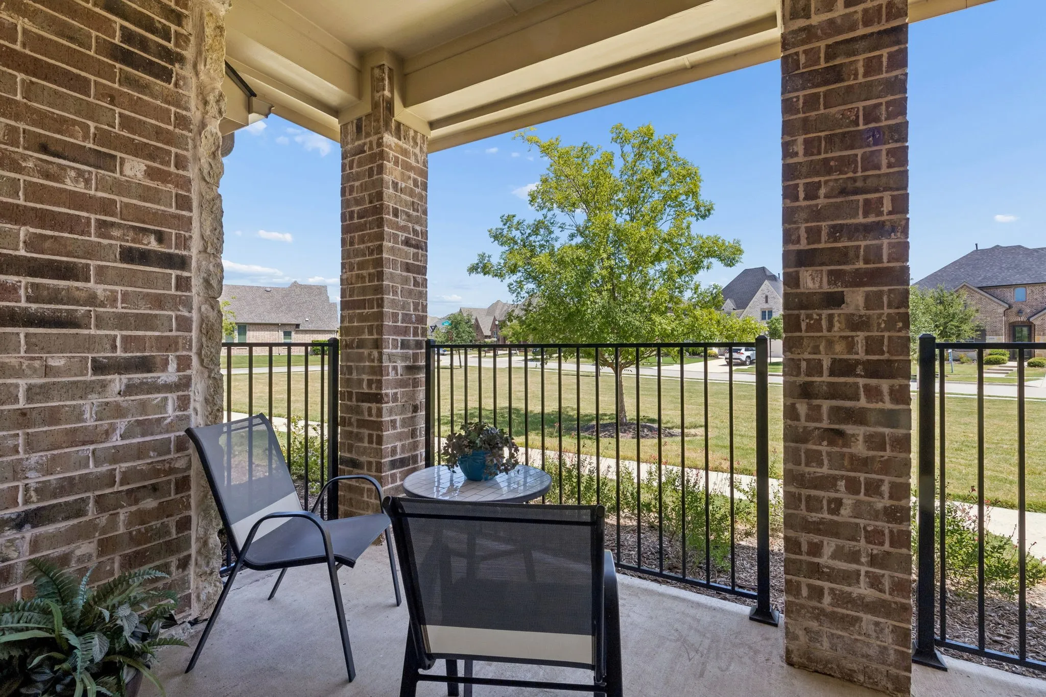 Townhouse For Sale in Denton County , 3931 Marigold Lane, Prosper, Texas 75078, 2 Bedroom, 2 Bathroom, 2 Garage spaces, 1,366 Sqft, built in 2021, mls#21337109, Real Estate Agent in Prosper, Homes For Sale in Denton county, Homes For Sale in Prosper, Realtor in Prosper Texas, Real Estate Brokerage Independent Realty Texas, Luminita Cordes Realtor