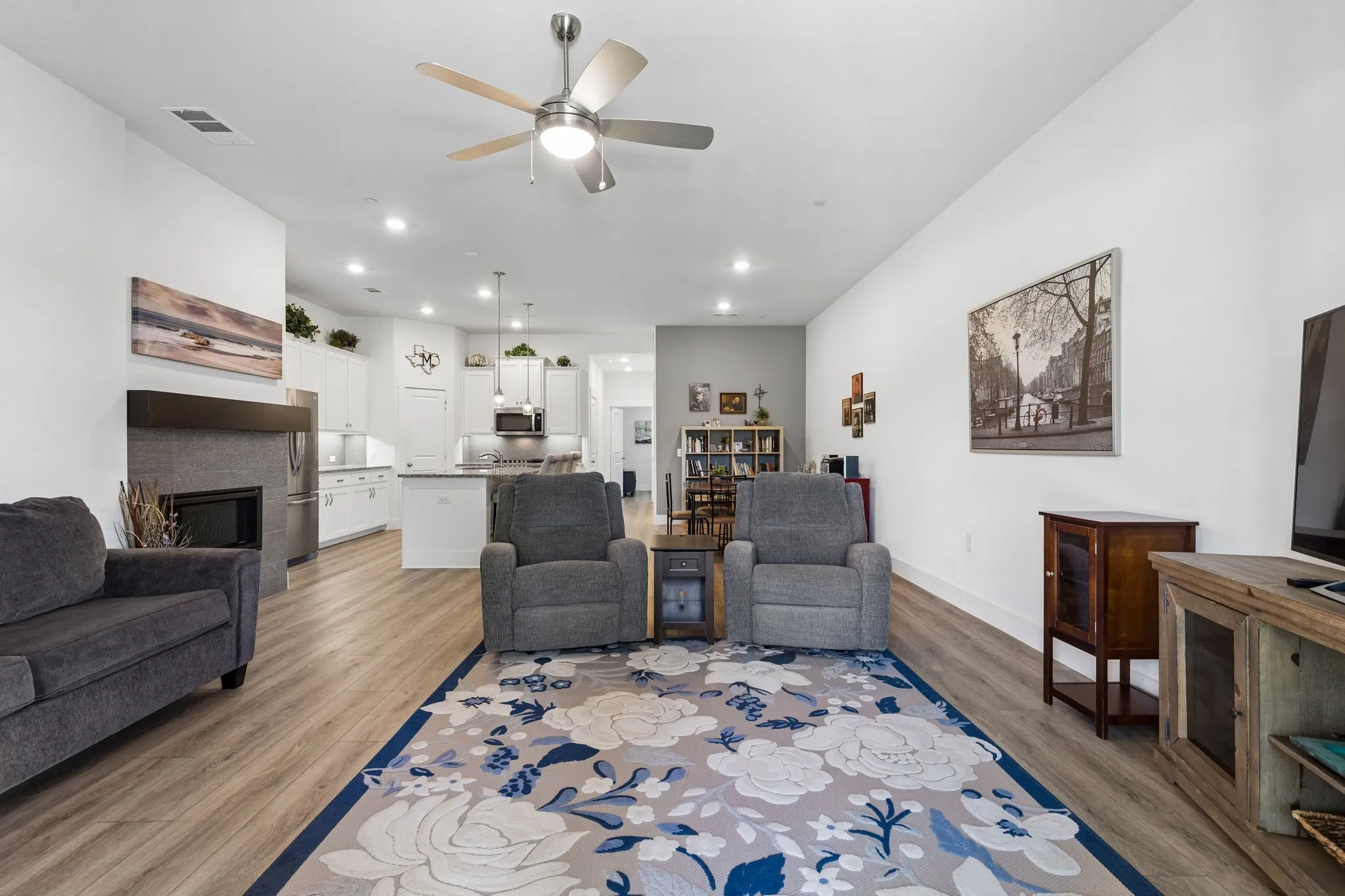 Townhouse For Sale in Denton County , 3931 Marigold Lane, Prosper, Texas 75078, 2 Bedroom, 2 Bathroom, 2 Garage spaces, 1,366 Sqft, built in 2021, mls#21337109, Real Estate Agent in Prosper, Homes For Sale in Denton county, Homes For Sale in Prosper, Realtor in Prosper Texas, Real Estate Brokerage Independent Realty Texas, Luminita Cordes Realtor