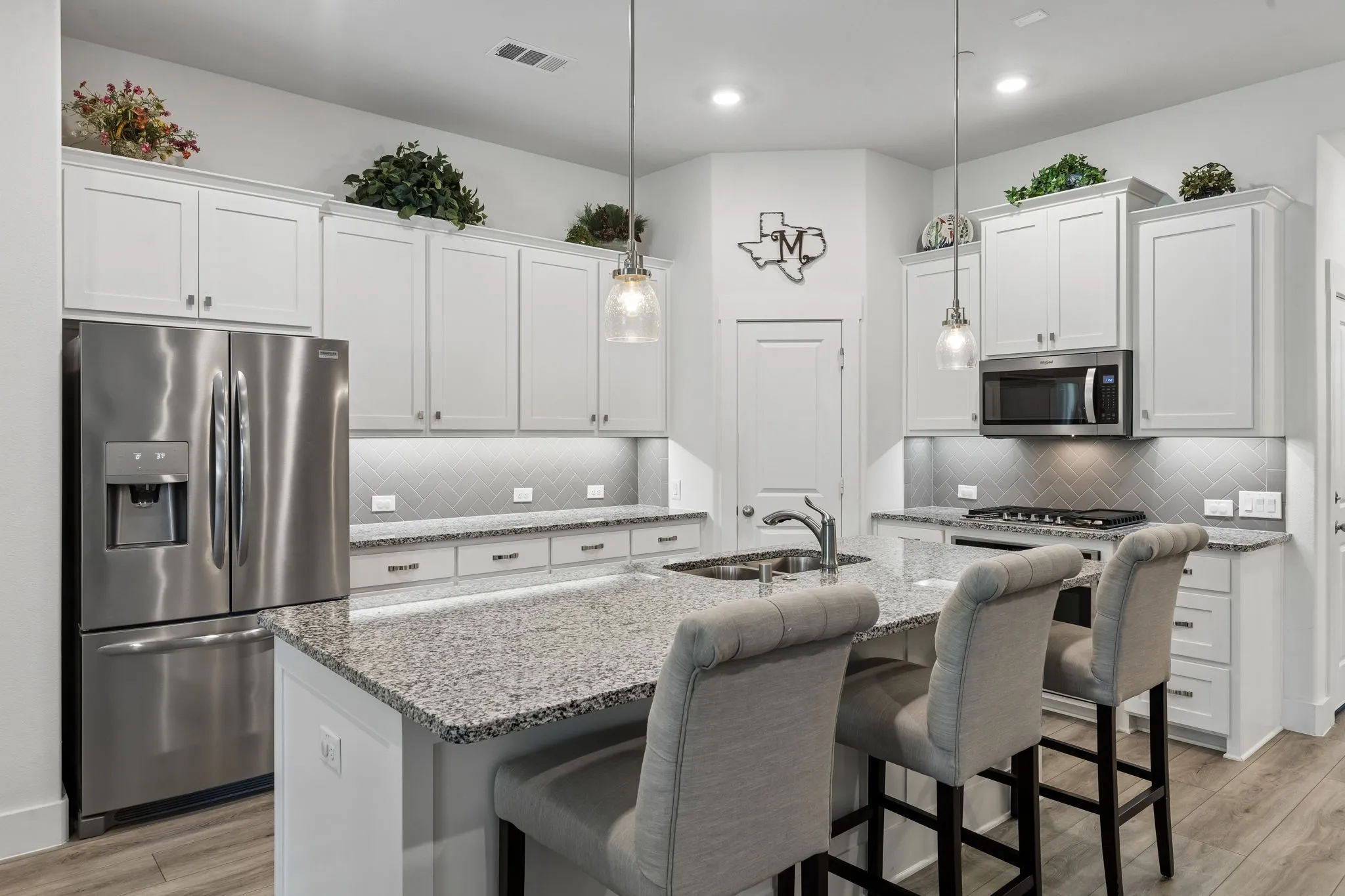Townhouse For Sale in Denton County , 3931 Marigold Lane, Prosper, Texas 75078, 2 Bedroom, 2 Bathroom, 2 Garage spaces, 1,366 Sqft, built in 2021, mls#21337109, Real Estate Agent in Prosper, Homes For Sale in Denton county, Homes For Sale in Prosper, Realtor in Prosper Texas, Real Estate Brokerage Independent Realty Texas, Luminita Cordes Realtor