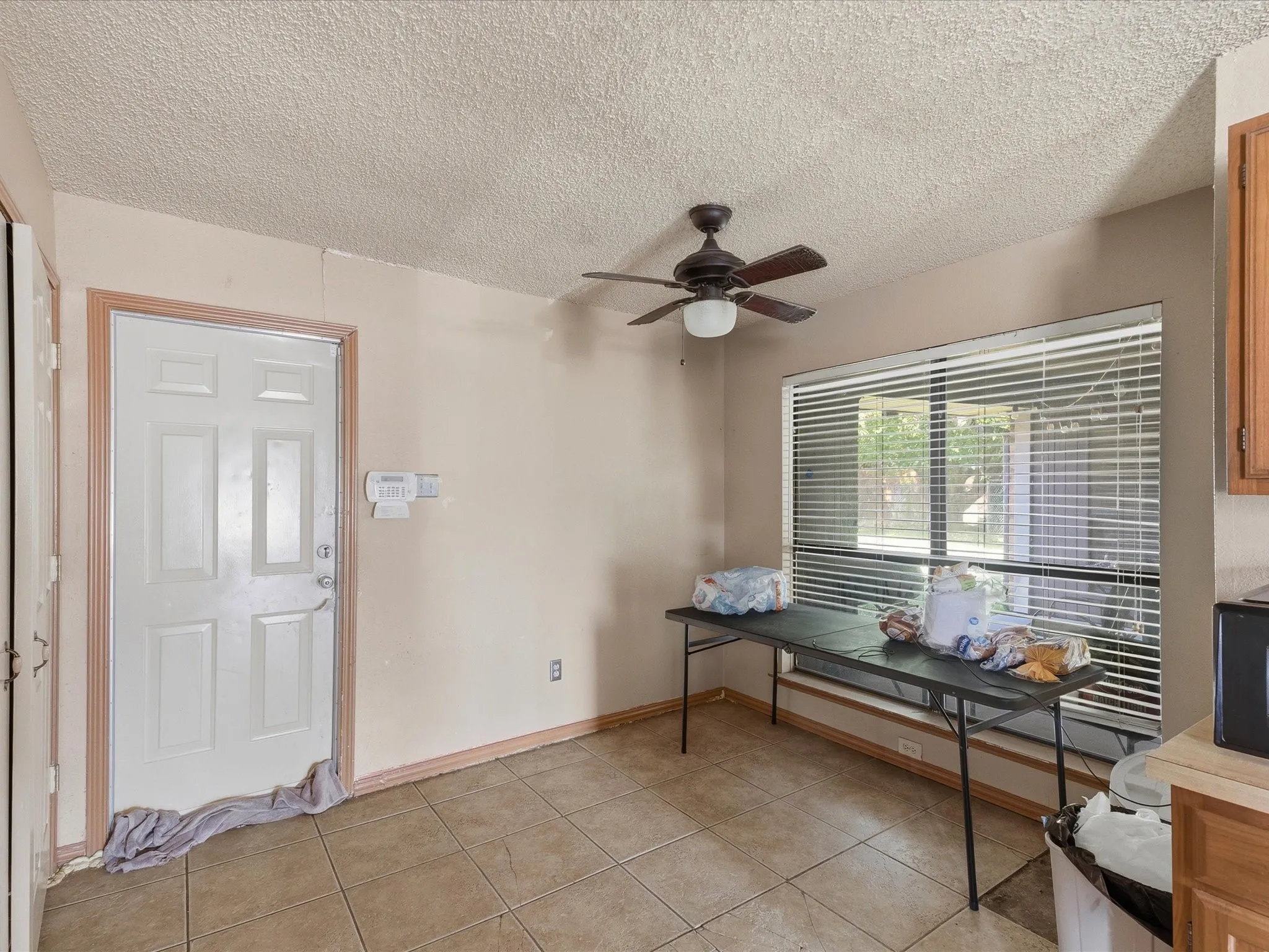 Single Family Residence For Sale in Dallas County , 3100 Shadywood Court, Mesquite, Texas 75150, 4 Bedroom, 2 Bathroom, 2 Garage spaces, 1,722 Sqft, built in 1984, mls#21340186, Real Estate Agent in Mesquite, Homes For Sale in Dallas county, Homes For Sale in Mesquite, Realtor in Mesquite Texas, Real Estate Brokerage Independent Realty Texas, Luminita Cordes Realtor