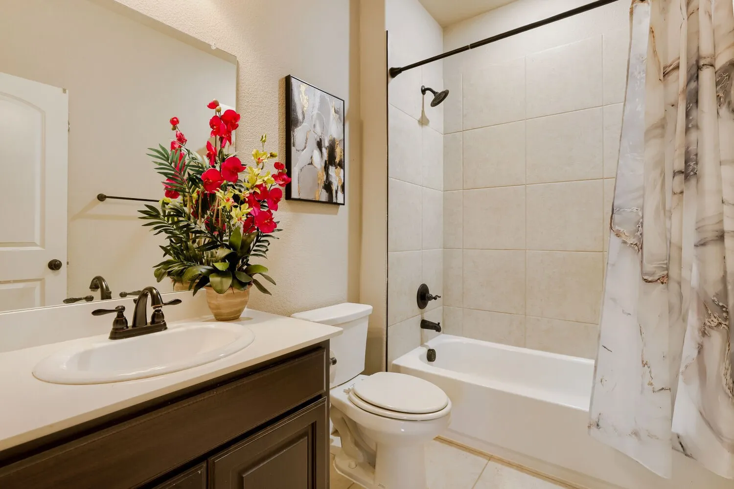 Single Family Residence For Sale in Rockwall County , 211 Gardenia Drive, Royse City, Texas 75189, 4 Bedroom, 3 Bathroom, 3 Garage spaces, 2,136 Sqft, built in 2019, mls#21339534, Real Estate Agent in Royse City, Homes For Sale in Rockwall county, Homes For Sale in Royse City, Realtor in Royse City Texas, Real Estate Brokerage Independent Realty Texas, Luminita Cordes Realtor