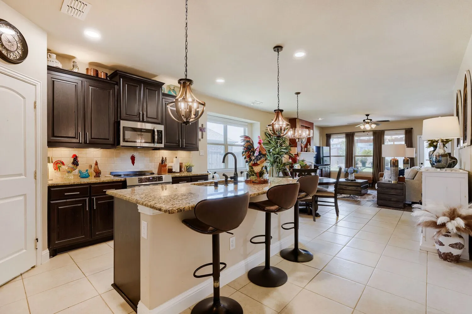 Single Family Residence For Sale in Rockwall County , 211 Gardenia Drive, Royse City, Texas 75189, 4 Bedroom, 3 Bathroom, 3 Garage spaces, 2,136 Sqft, built in 2019, mls#21339534, Real Estate Agent in Royse City, Homes For Sale in Rockwall county, Homes For Sale in Royse City, Realtor in Royse City Texas, Real Estate Brokerage Independent Realty Texas, Luminita Cordes Realtor