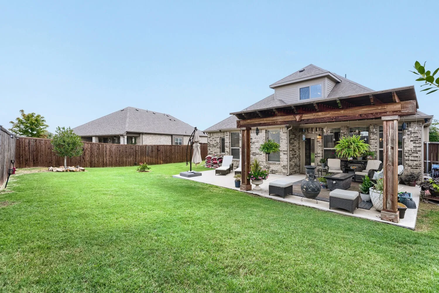 Single Family Residence For Sale in Rockwall County , 211 Gardenia Drive, Royse City, Texas 75189, 4 Bedroom, 3 Bathroom, 3 Garage spaces, 2,136 Sqft, built in 2019, mls#21339534, Real Estate Agent in Royse City, Homes For Sale in Rockwall county, Homes For Sale in Royse City, Realtor in Royse City Texas, Real Estate Brokerage Independent Realty Texas, Luminita Cordes Realtor