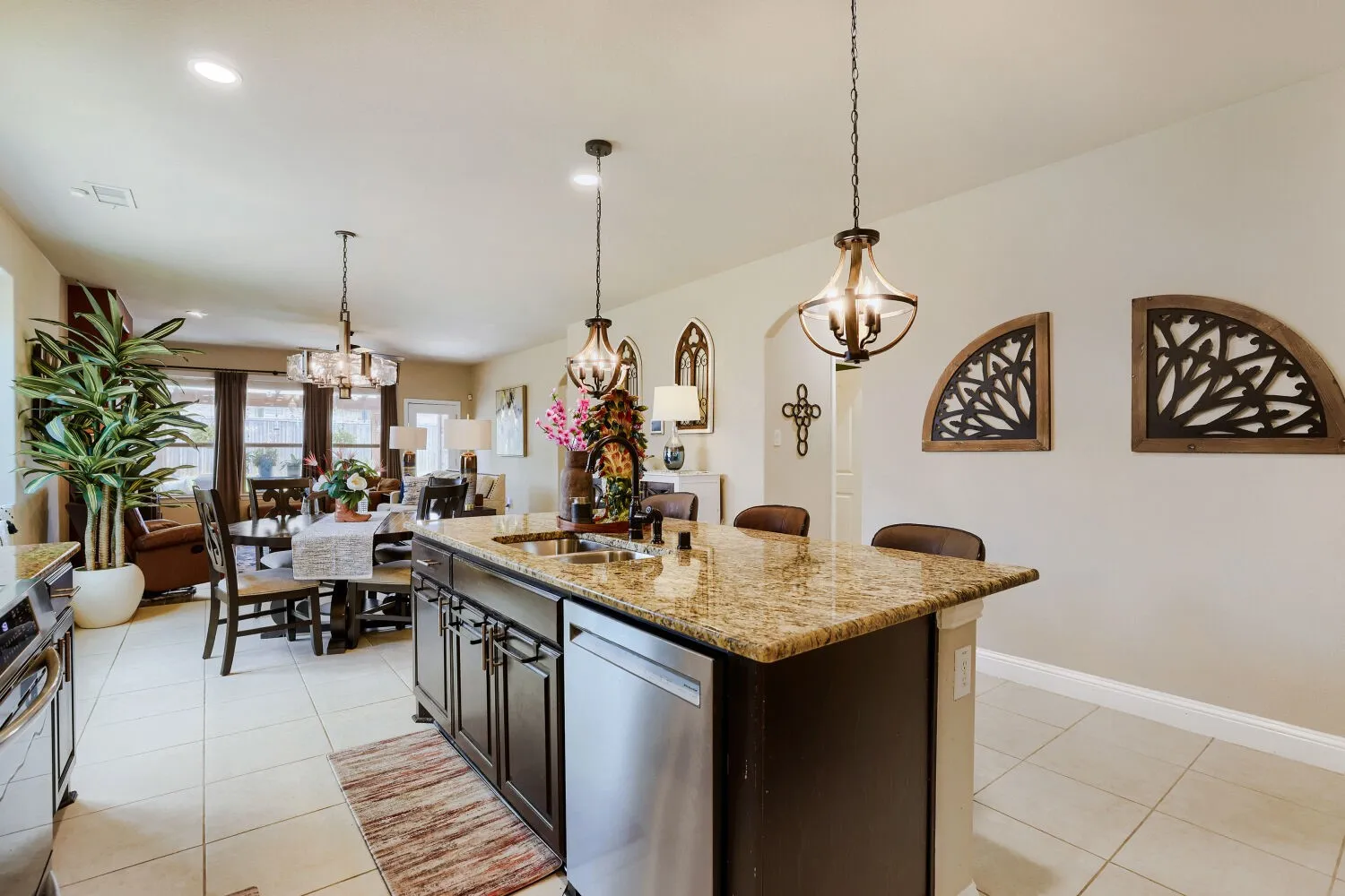 Single Family Residence For Sale in Rockwall County , 211 Gardenia Drive, Royse City, Texas 75189, 4 Bedroom, 3 Bathroom, 3 Garage spaces, 2,136 Sqft, built in 2019, mls#21339534, Real Estate Agent in Royse City, Homes For Sale in Rockwall county, Homes For Sale in Royse City, Realtor in Royse City Texas, Real Estate Brokerage Independent Realty Texas, Luminita Cordes Realtor