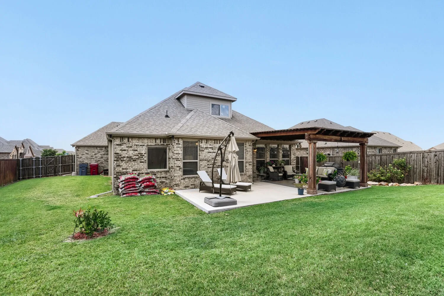 Single Family Residence For Sale in Rockwall County , 211 Gardenia Drive, Royse City, Texas 75189, 4 Bedroom, 3 Bathroom, 3 Garage spaces, 2,136 Sqft, built in 2019, mls#21339534, Real Estate Agent in Royse City, Homes For Sale in Rockwall county, Homes For Sale in Royse City, Realtor in Royse City Texas, Real Estate Brokerage Independent Realty Texas, Luminita Cordes Realtor
