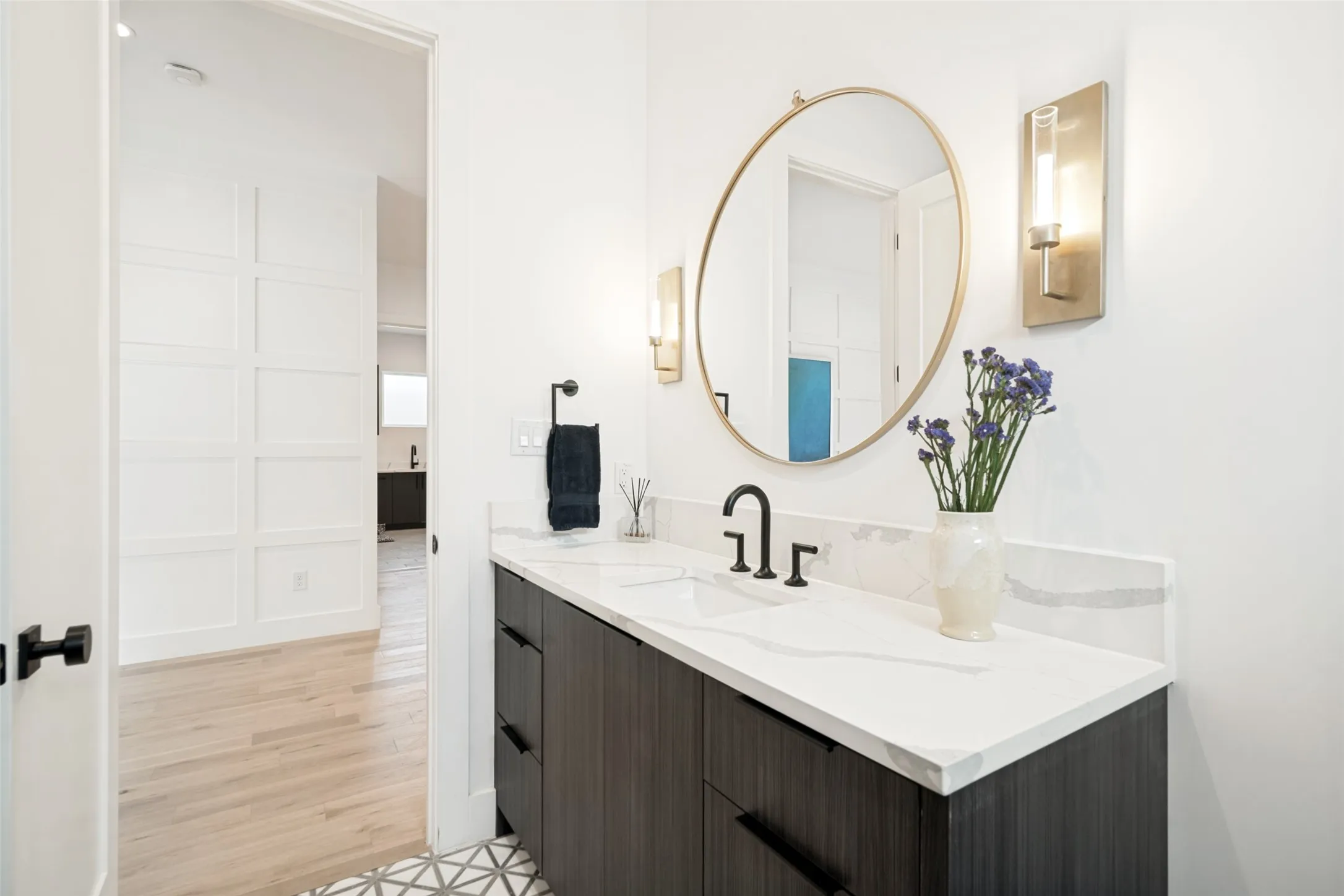 Single Family Residence For Sale in Dallas County , 8610 Angora Street, Dallas, Texas 75218, 4 Bedroom, 4 Bathroom, 2 Garage spaces, 3,277 Sqft, built in 2021, mls#21336142, Real Estate Agent in Dallas, Homes For Sale in Dallas county, Homes For Sale in Dallas, Realtor in Dallas Texas, Real Estate Brokerage Independent Realty Texas, Luminita Cordes Realtor