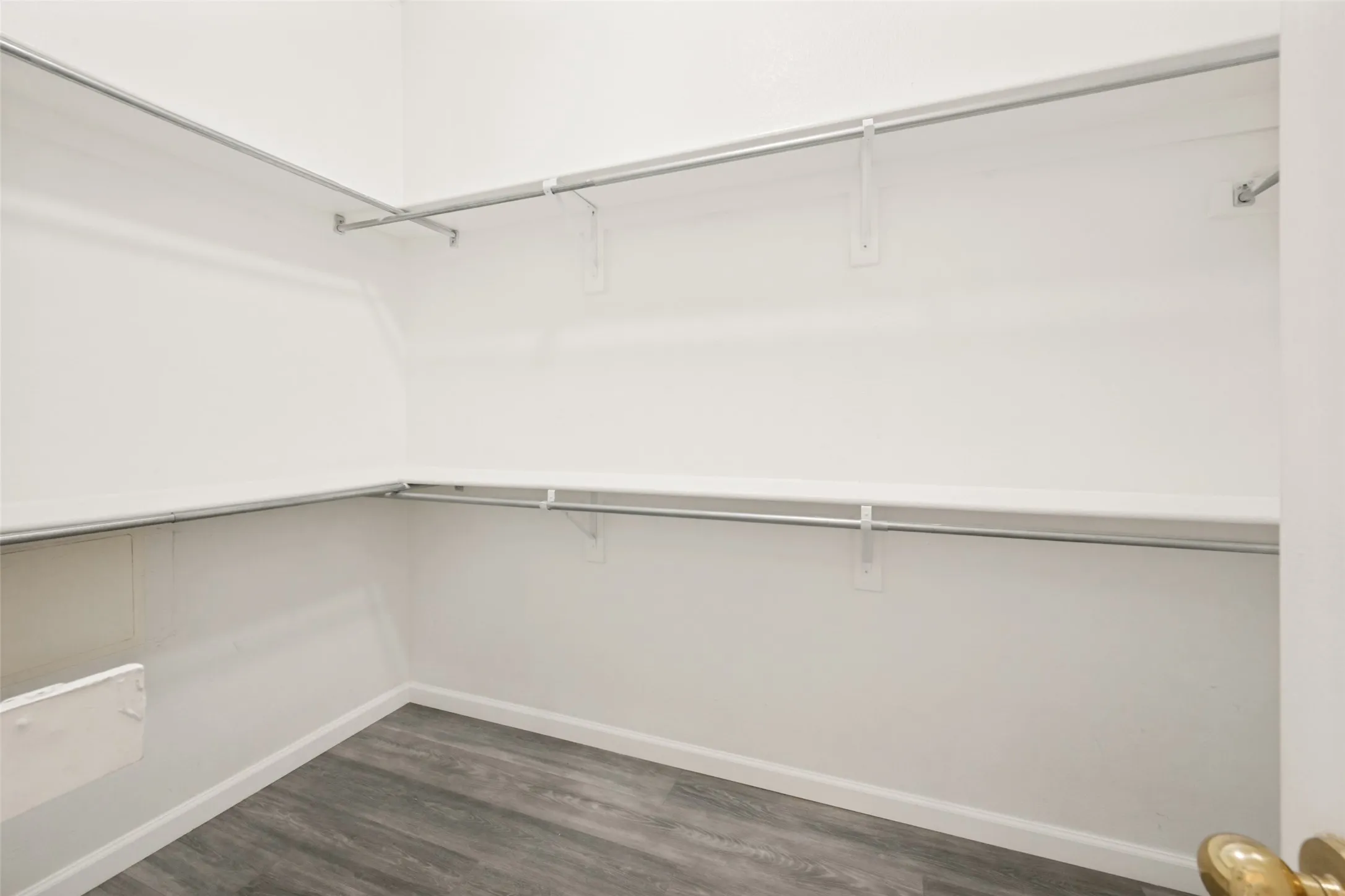 Single Family Residence For Rent in Tarrant County , 4849 Gloucester Drive, Grand Prairie, Texas 75052, 3 Bedroom, 2 Bathroom, 2 Garage spaces, 2,012 Sqft, built in 2000, mls#21340195, Real Estate Agent in Grand Prairie, Homes For Rent in Tarrant county, Homes For Rent in Grand Prairie, Realtor in Grand Prairie Texas, Real Estate Brokerage Independent Realty Texas, Luminita Cordes Realtor